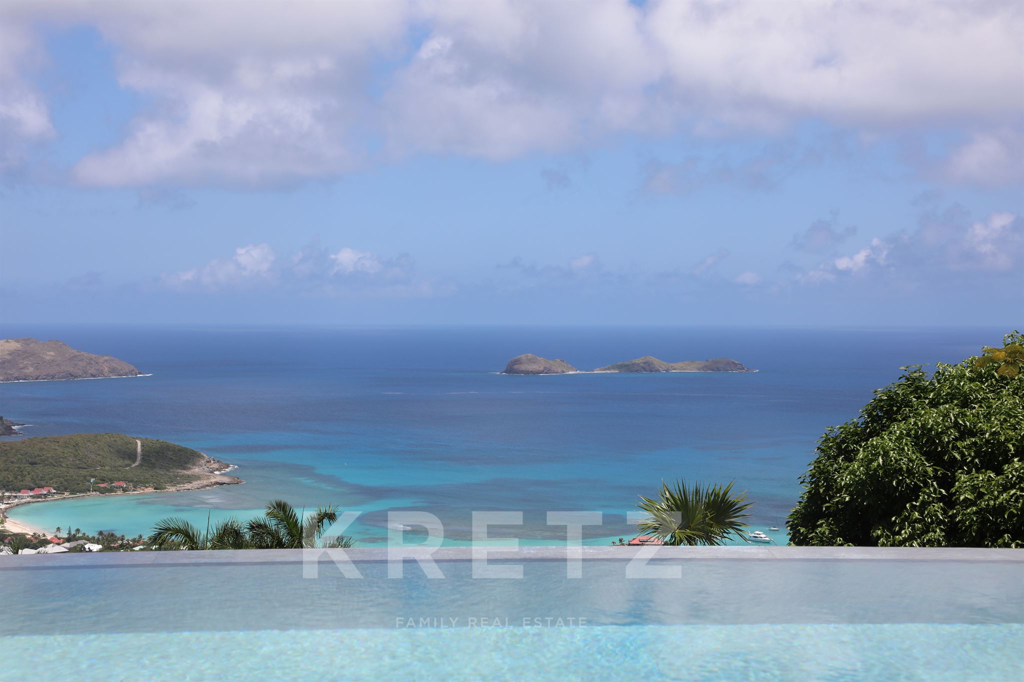 Villa with panoramic view of the islands