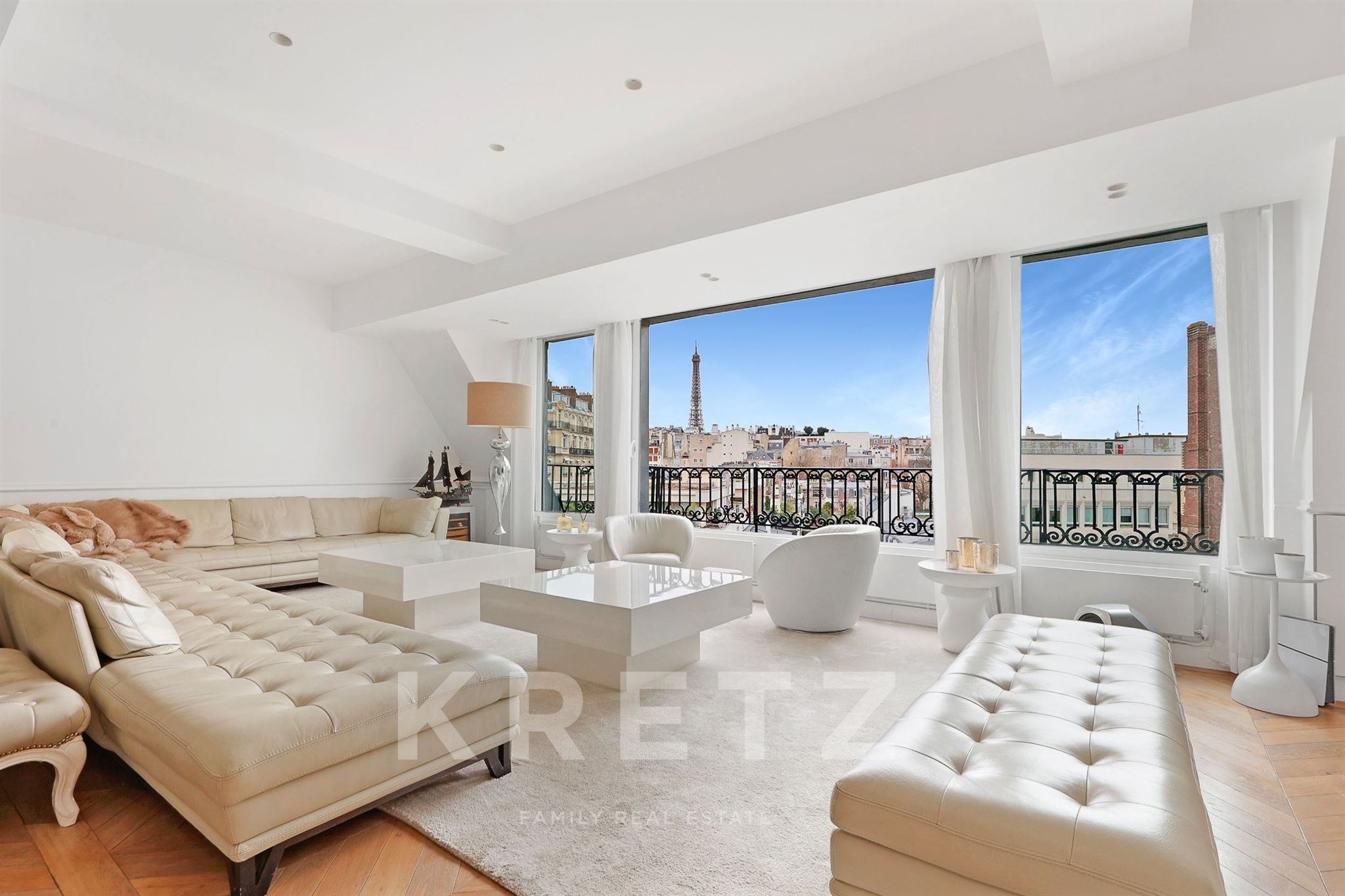 Appartement familial et de réception en parfait état sur Georges Mandel