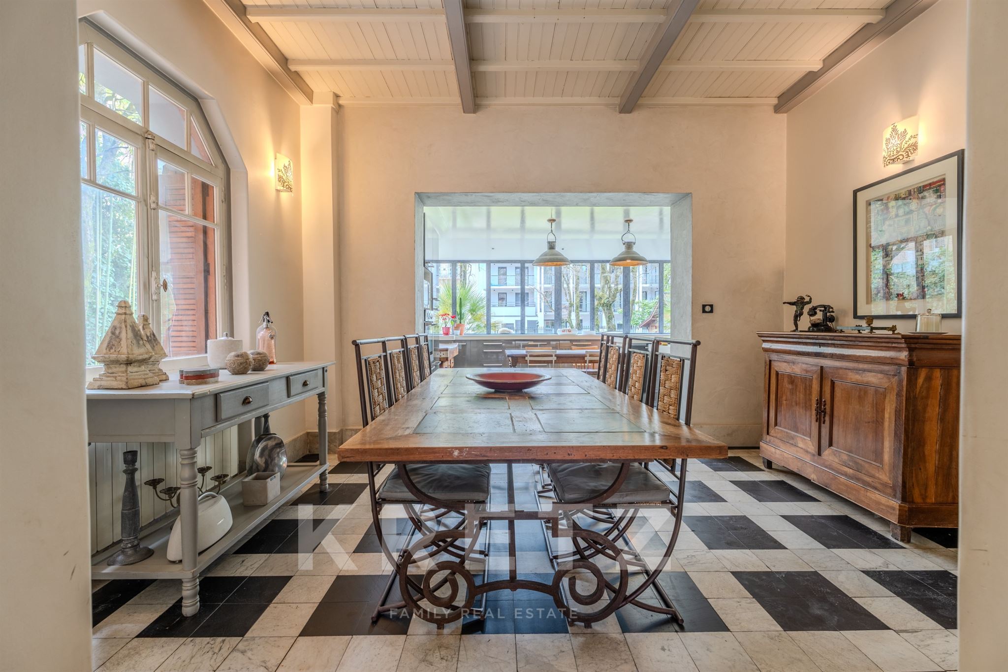 Exceptional Historic Villa with Landscaped Park and Pool – Aix-les-Bains, Steps from the Lake and Th