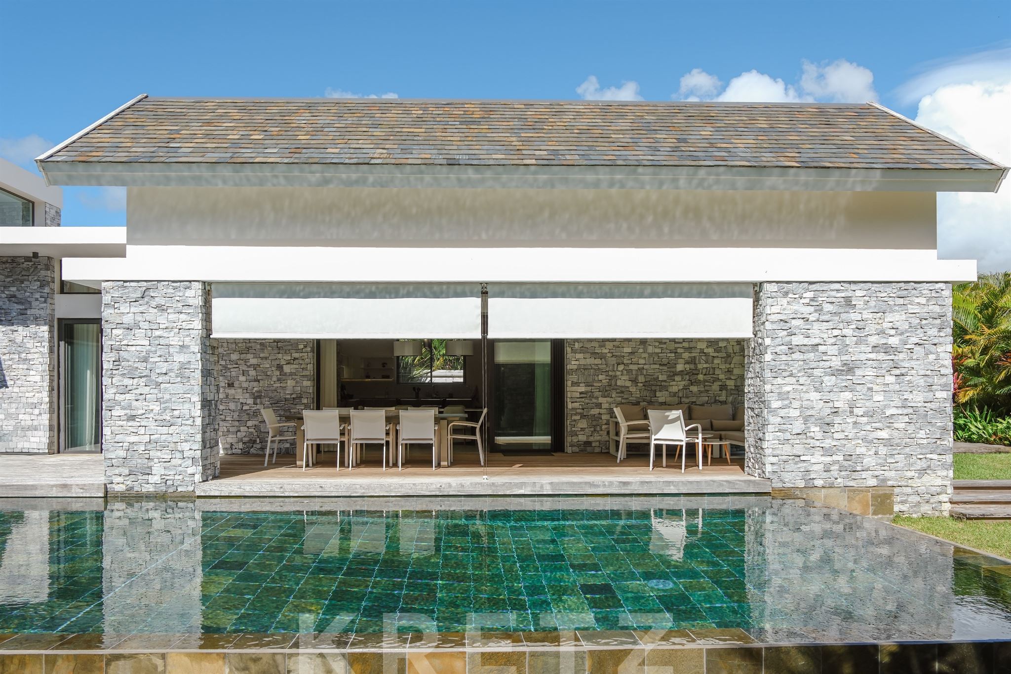 A stone’s throw from the lagoon – 4-bedroom architect-designed villa