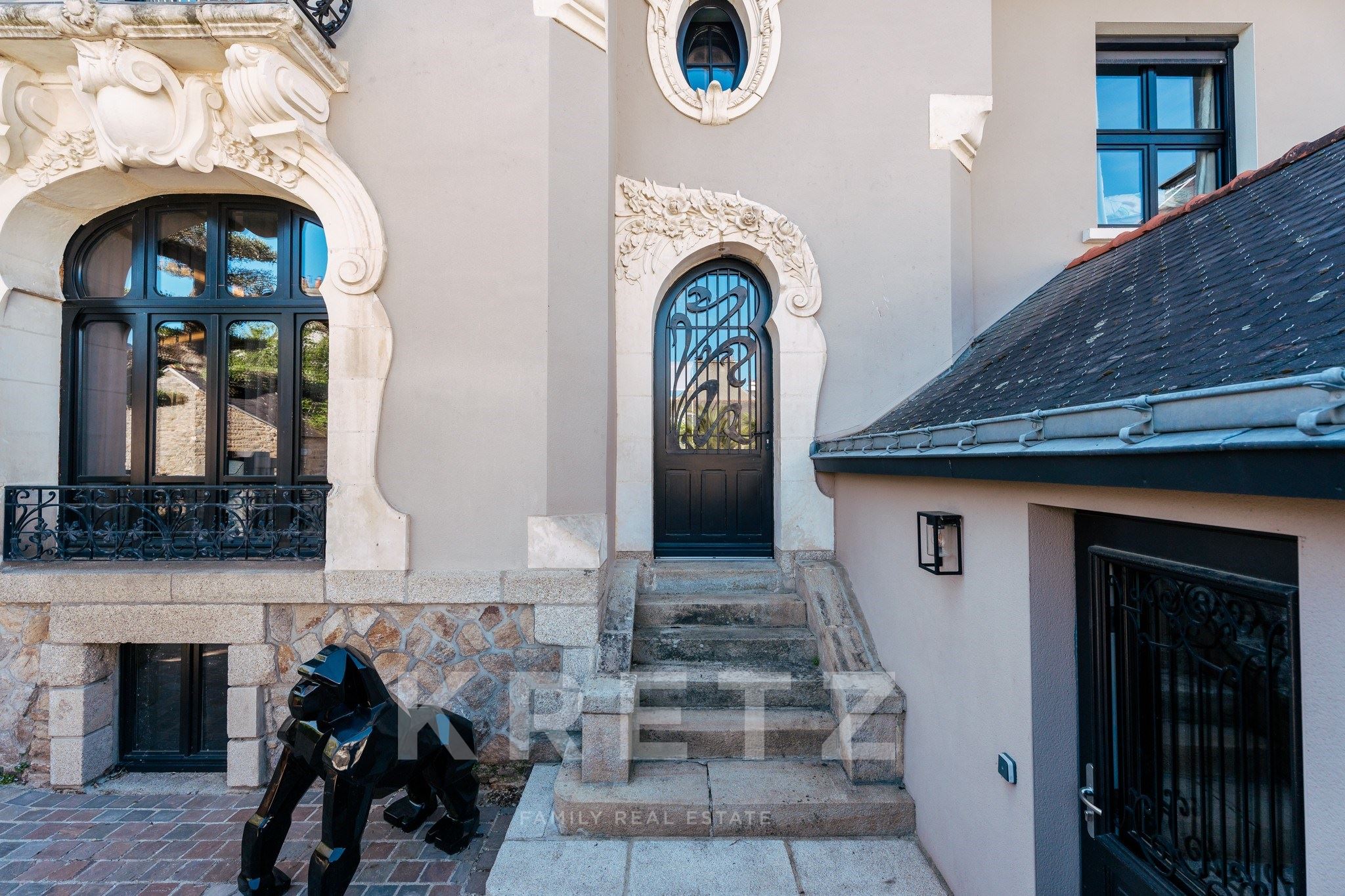 Maison de caractère rénovée avec piscine intérieure – Vannes centre