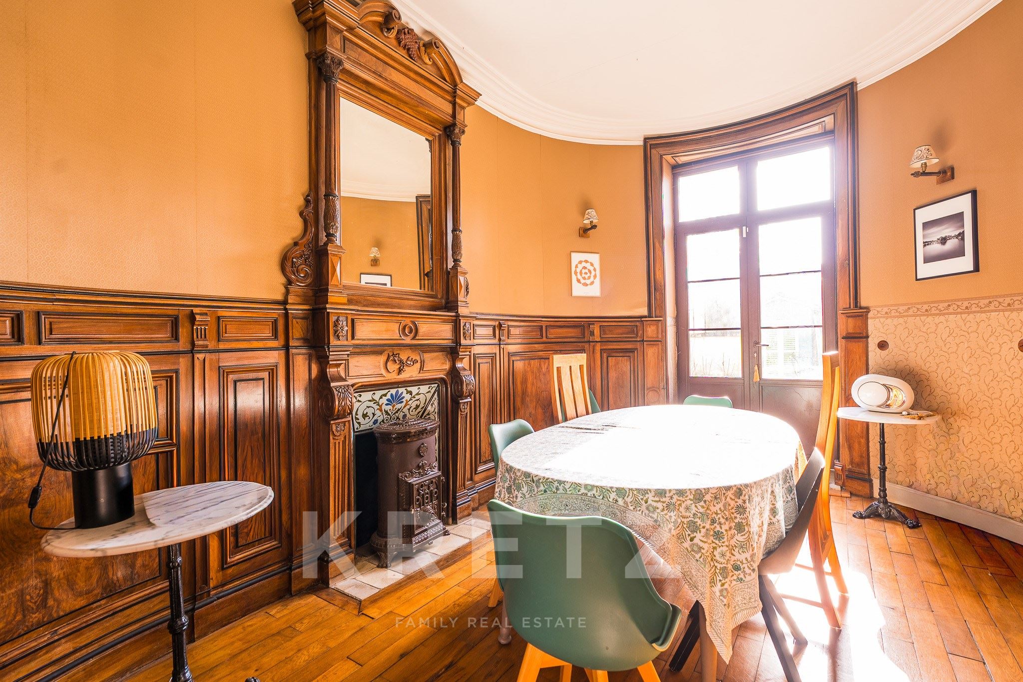 Charming 1850 Character Home with Garden – Central Cognac
