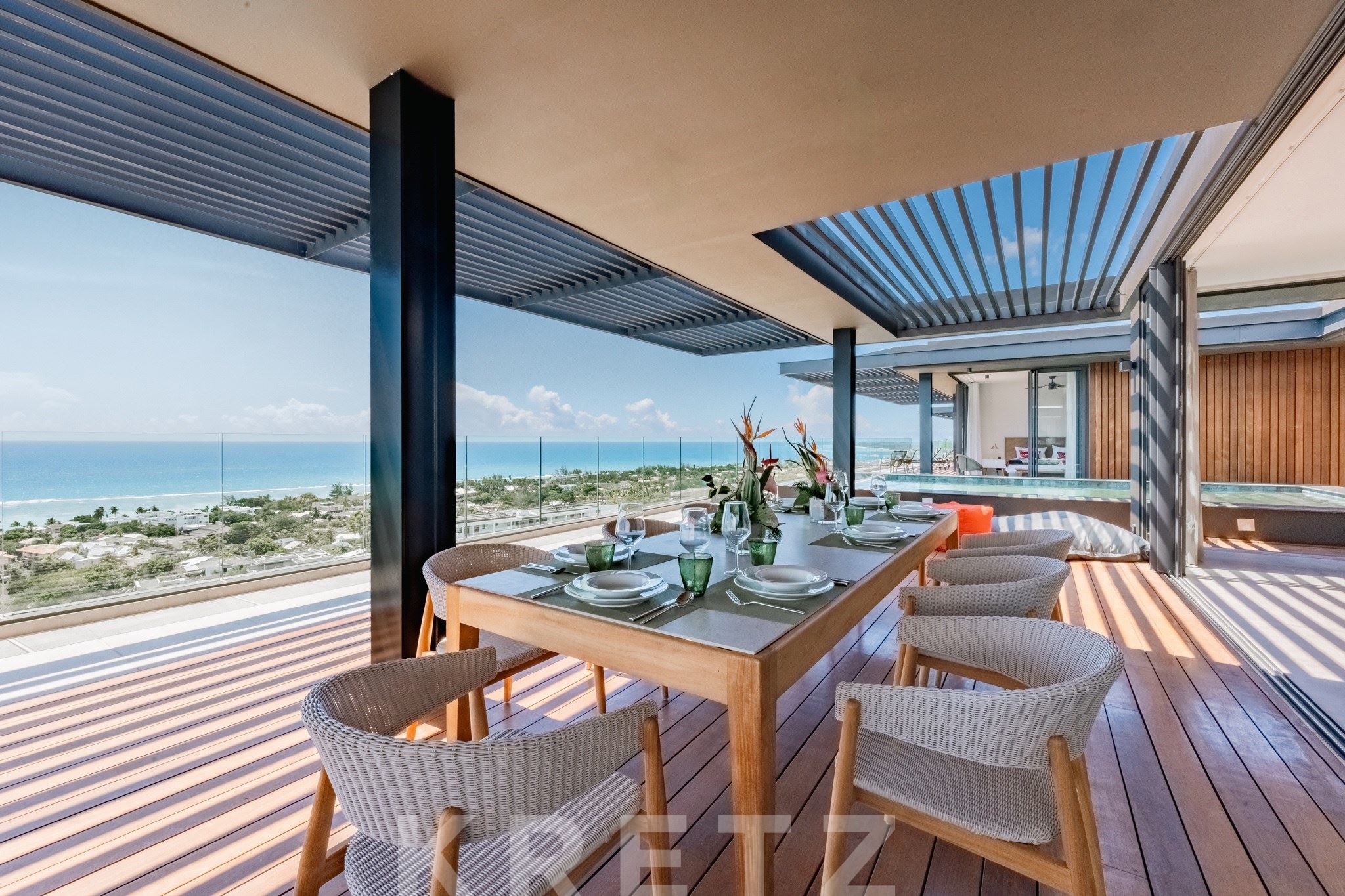 Exceptional penthouse with panoramic views