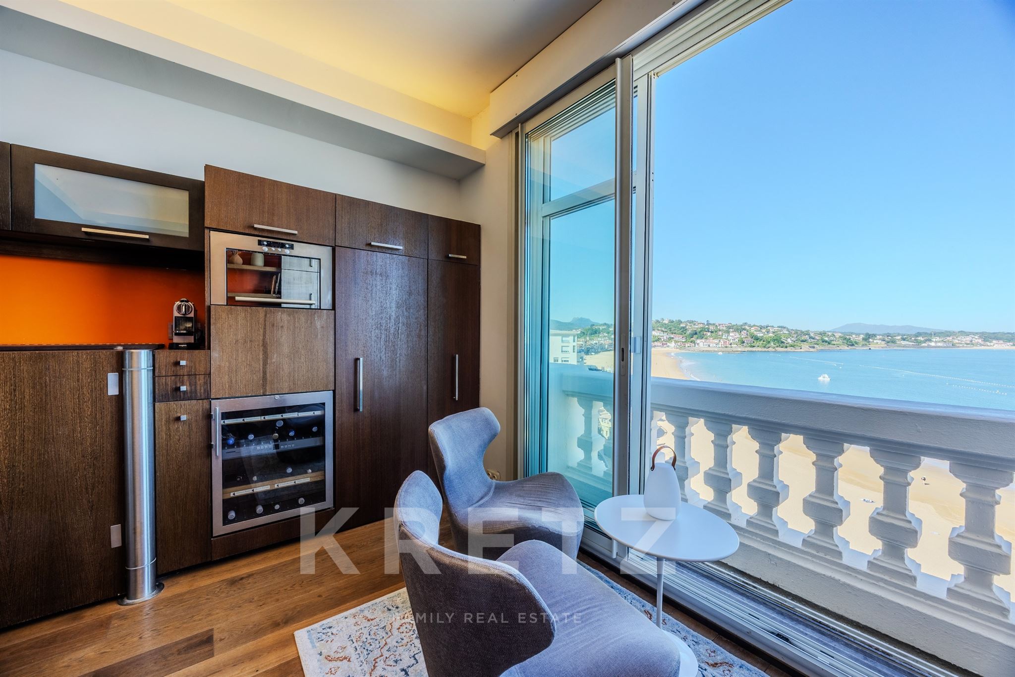 Saint-Jean-de-Luz - première ligne - vue panoramique sur la baie - Appartement T1- vue mer - Le Gran