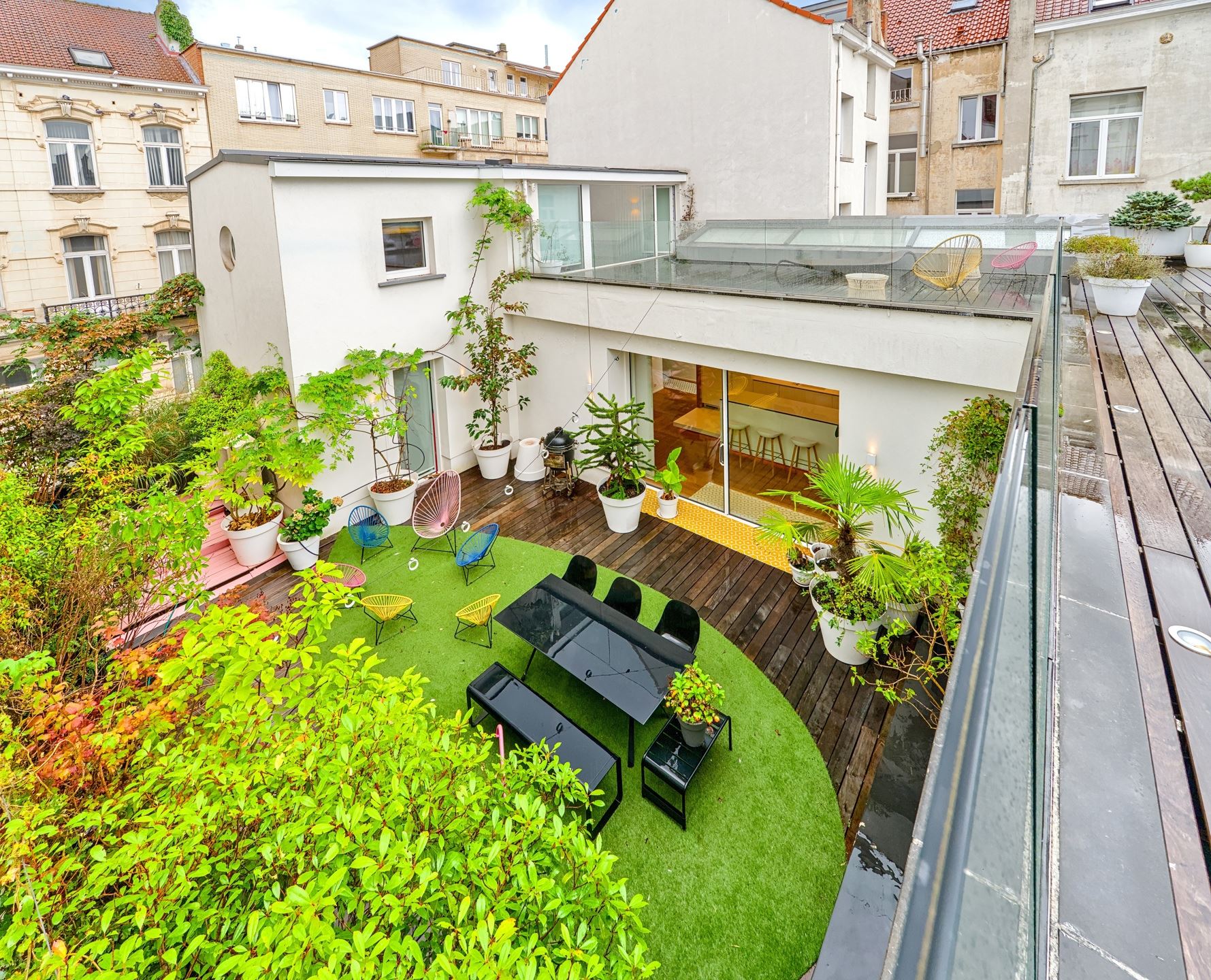 Chatelain, Exceptional Contemporary Loft with Rooftop