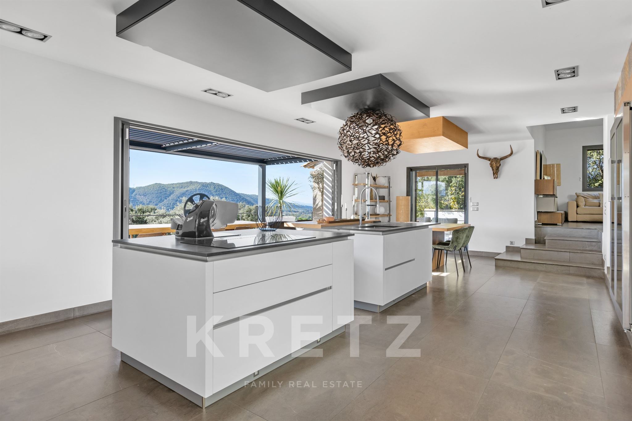 Maison d'architecte de 413 m2 avec vue panoramique