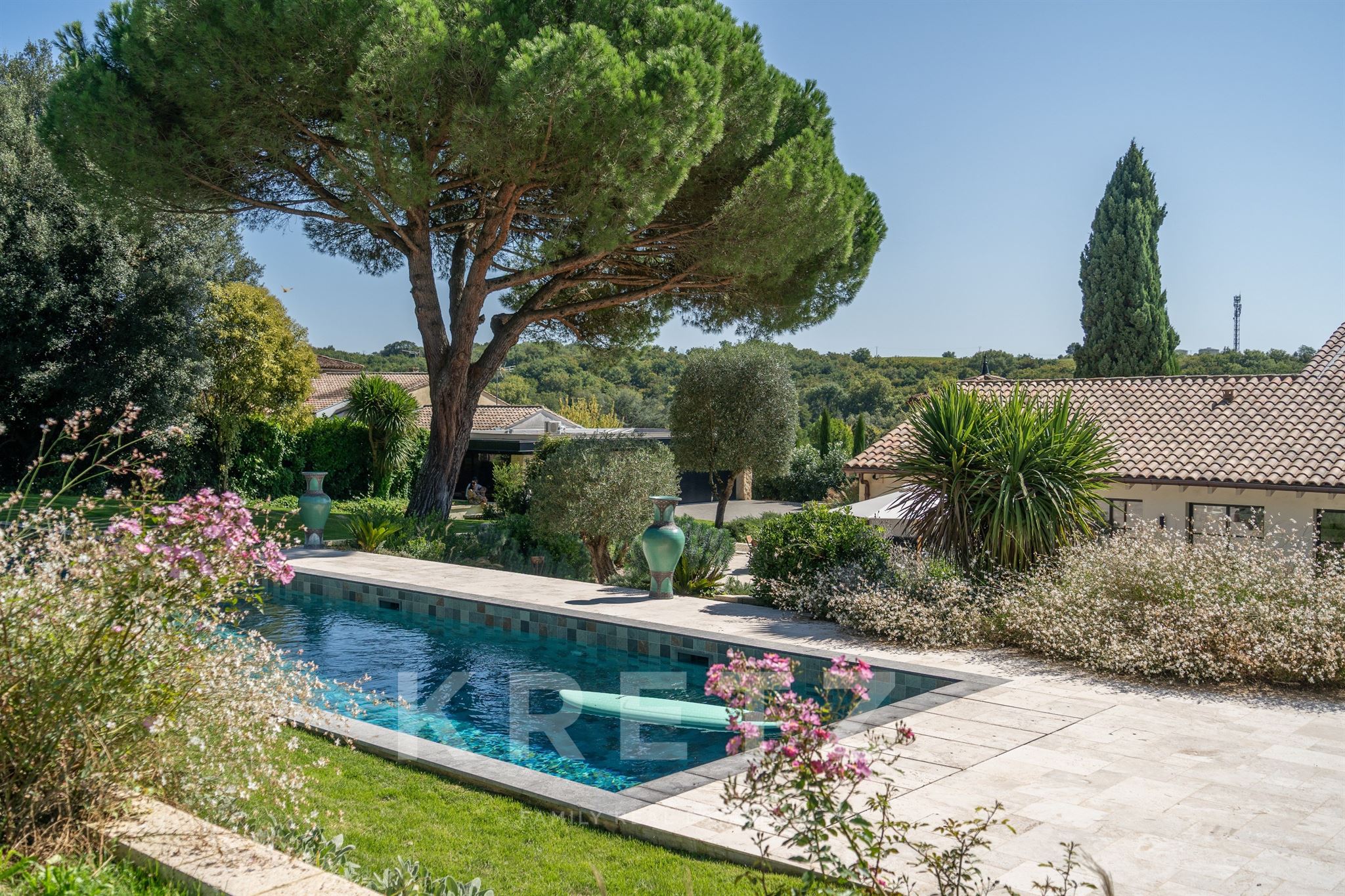 Bordeaux rive droite — Domaine d'exception, 580m² de bâtis, Parc Signature 8850m² & Piscine Bali