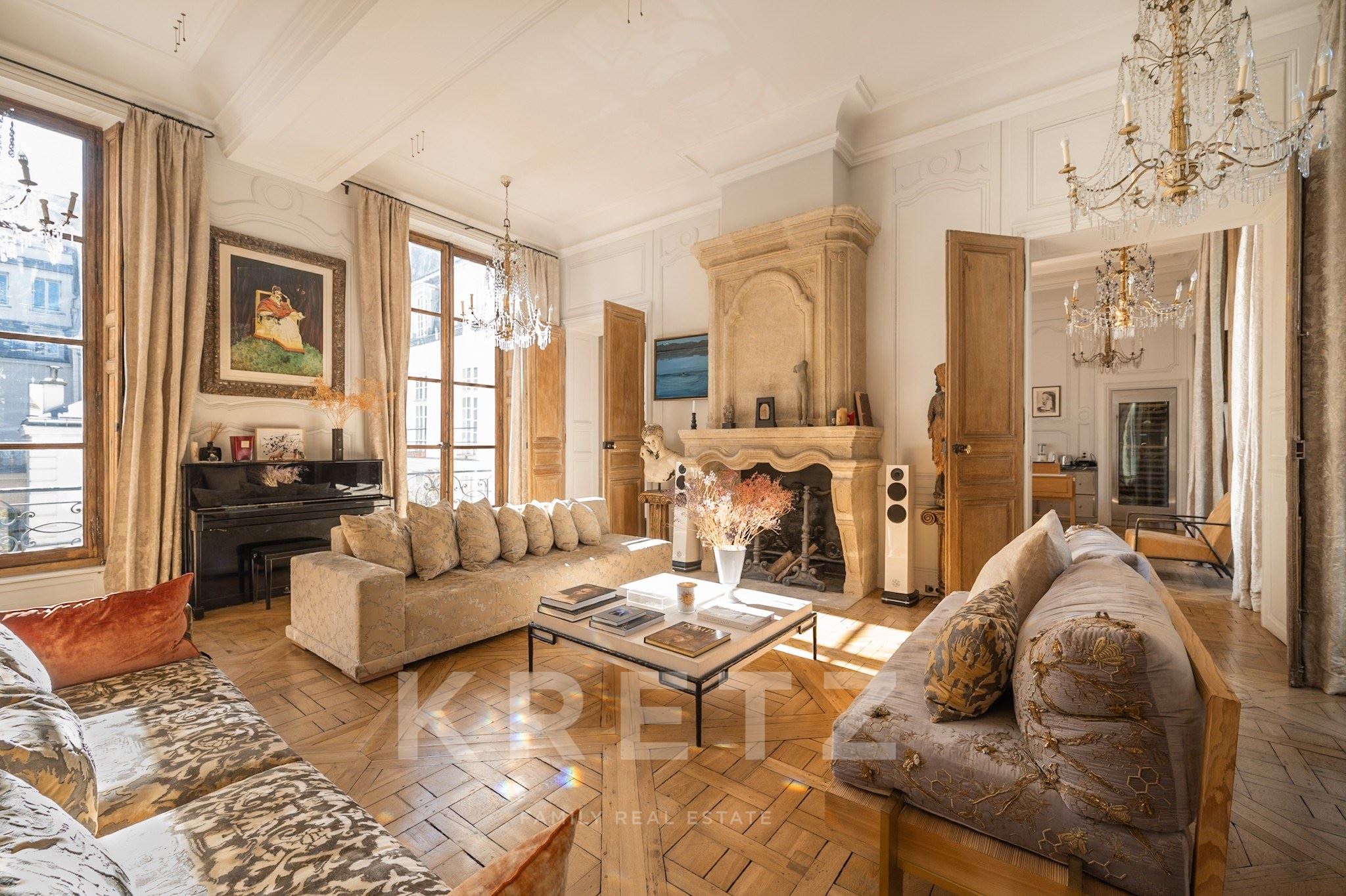 Au coeur d'un hôtel particulier, appartement traversant de 300m2