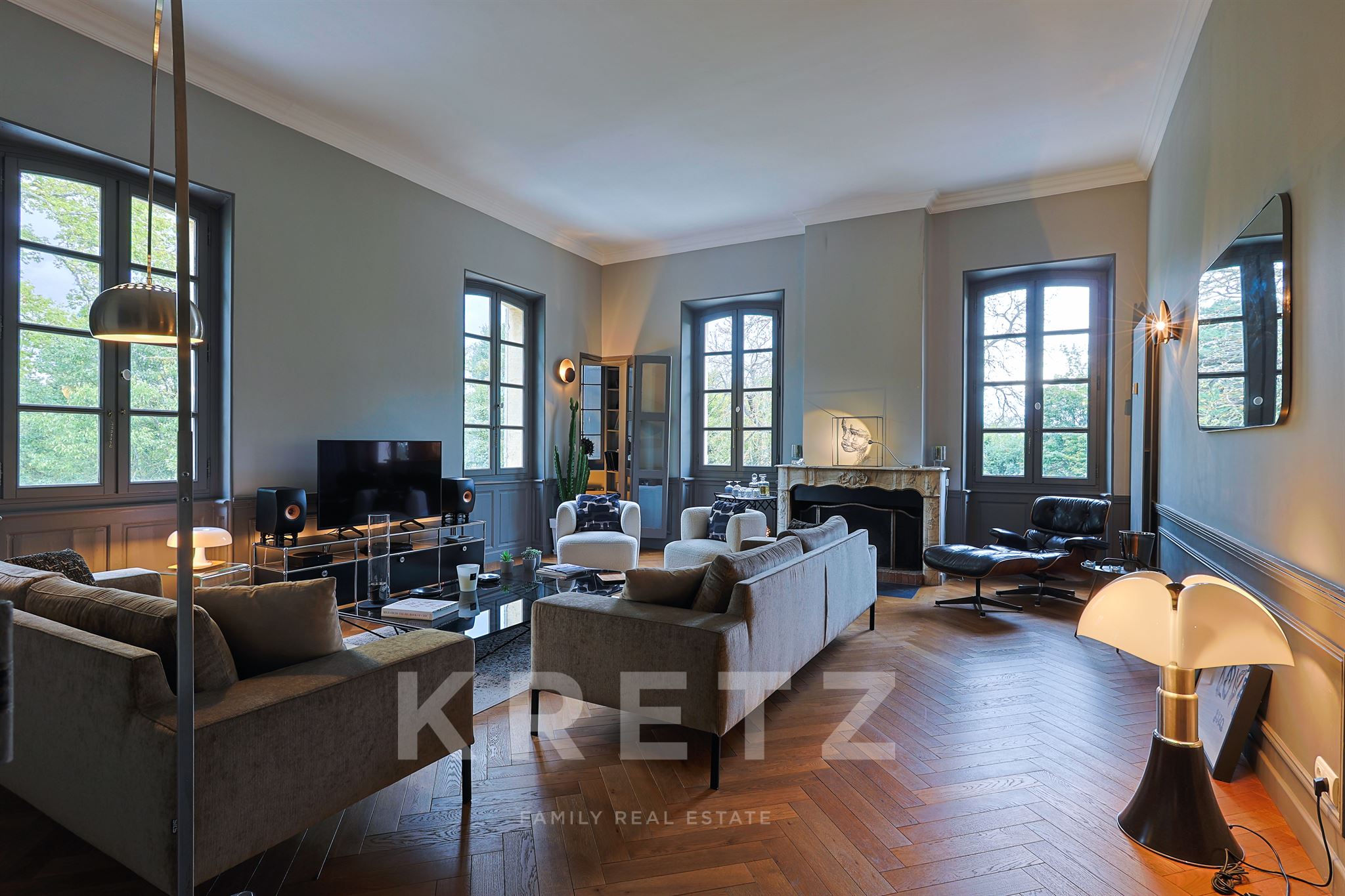 Exceptional apartment in the heart of an 18th century château