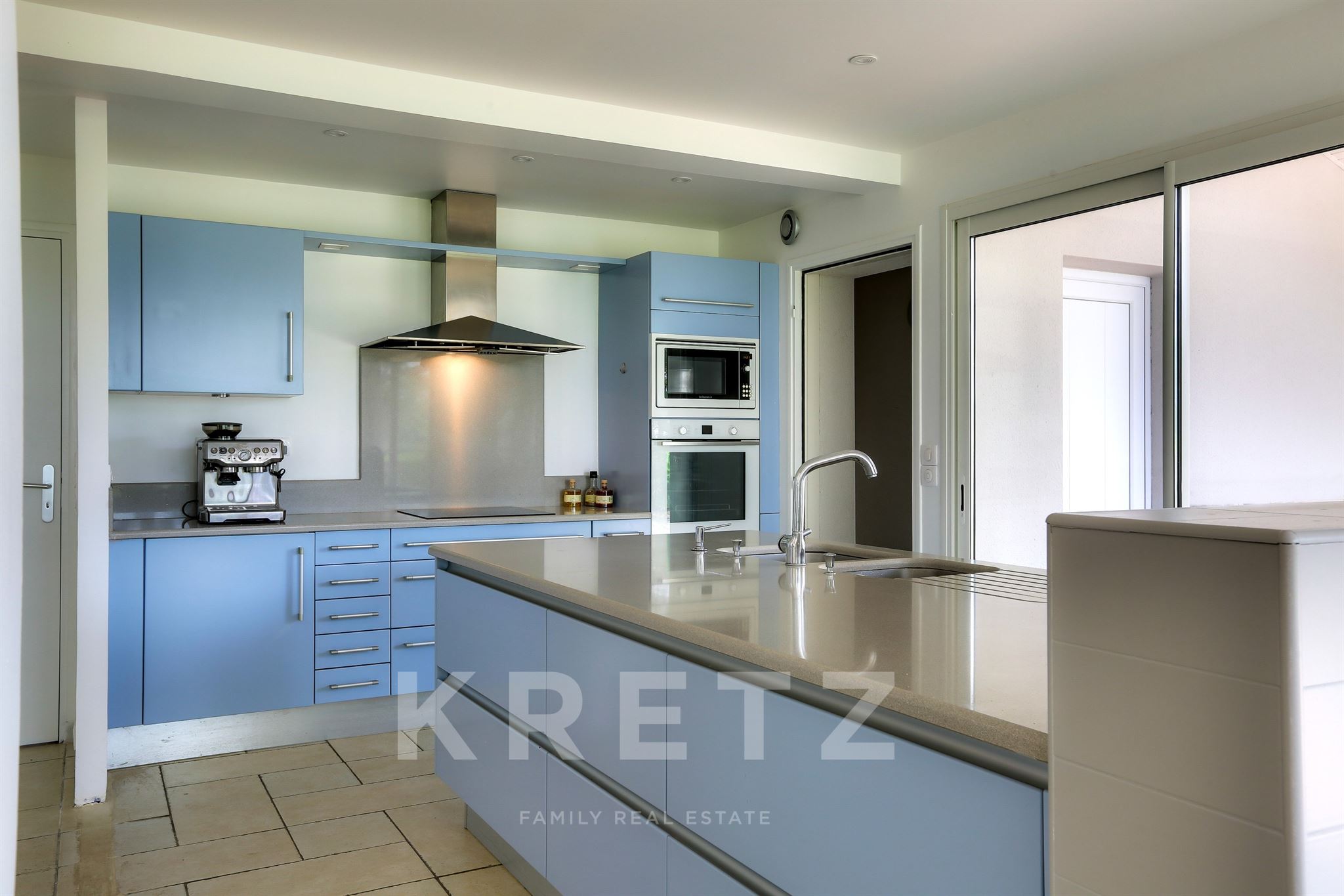 Soustons Plage — Renovated Villa with Exceptional Golf Views