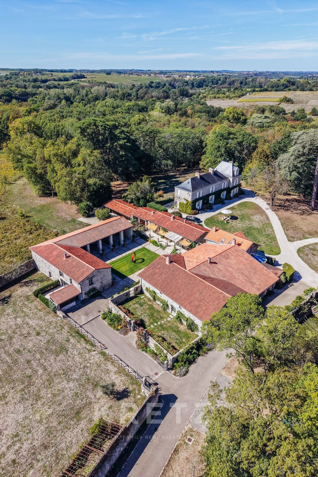 Remarkable estate in the heart of the Muscadet country