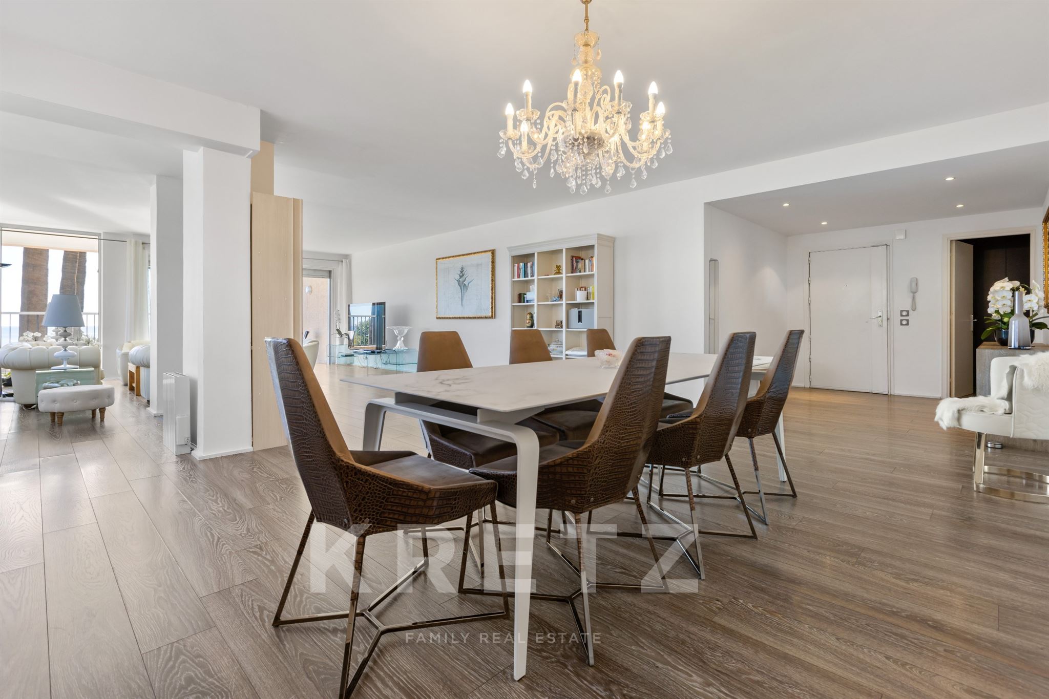 Sea View 4-Room Apartment in the Prestigious La Mer–Le Puadon–Cannes Eden Area, Vallauris