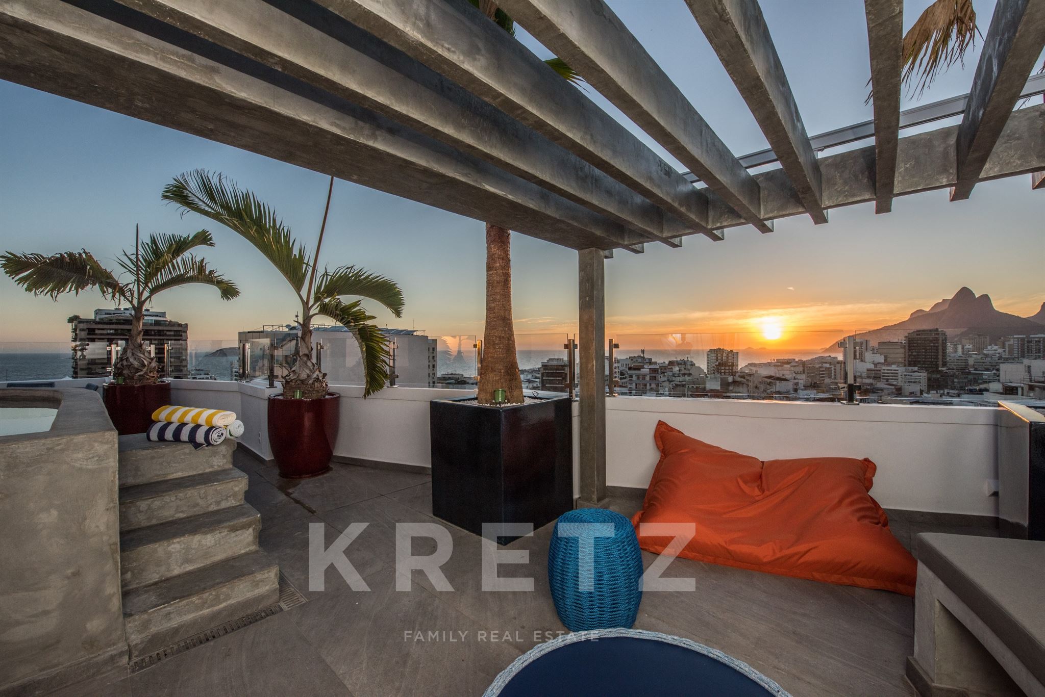 Penthouse de luxe avec piscine