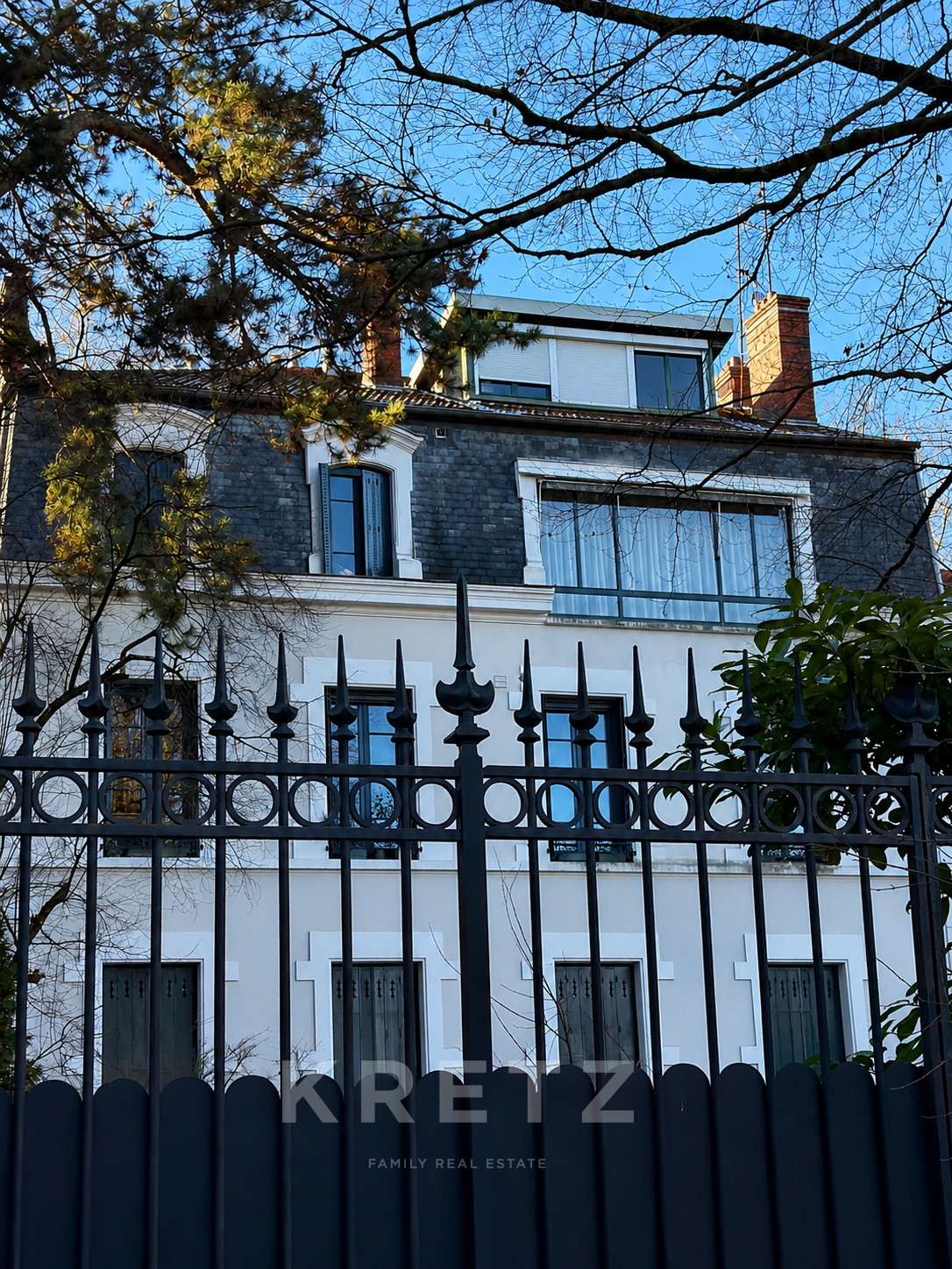 LYON 6 – TOP-FLOOR APARTMENT with exceptional views of the Parc de la Tête d’Or