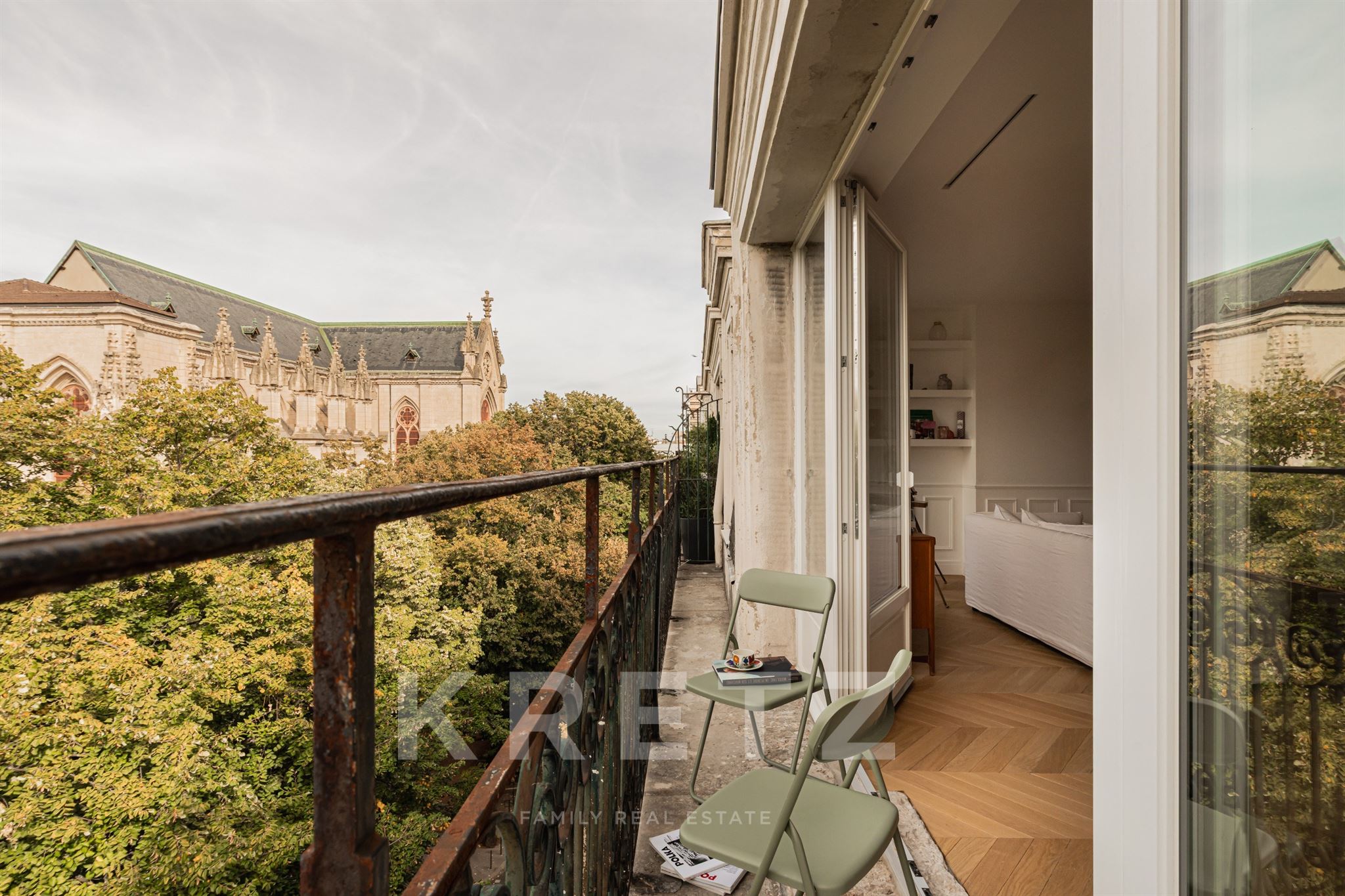 LYON 6 - DUPLEX D'EXCEPTION EN DERNIER ÉTAGE ET SON BALCON FILANT