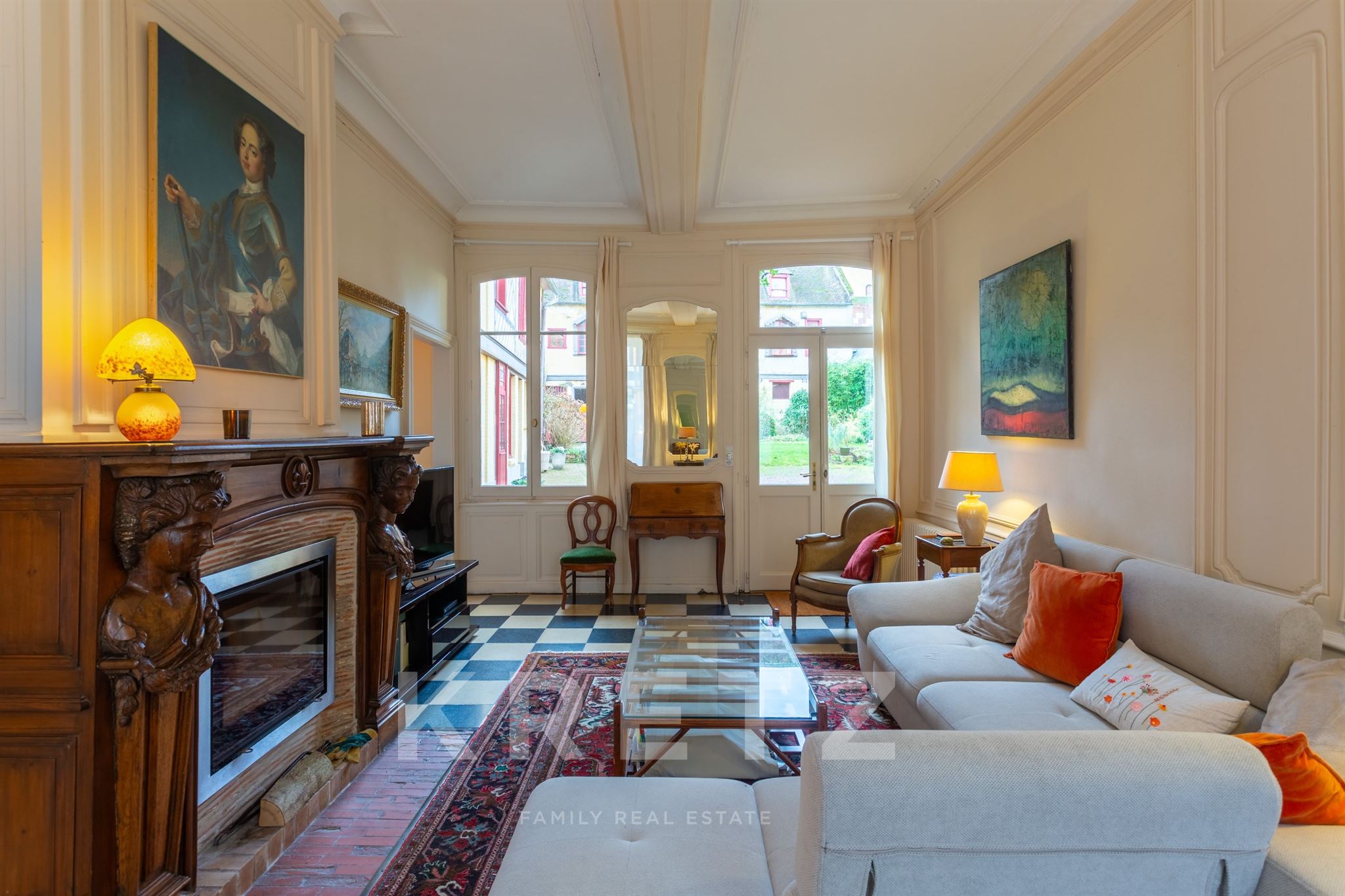Historic City Residence in Saint Valery