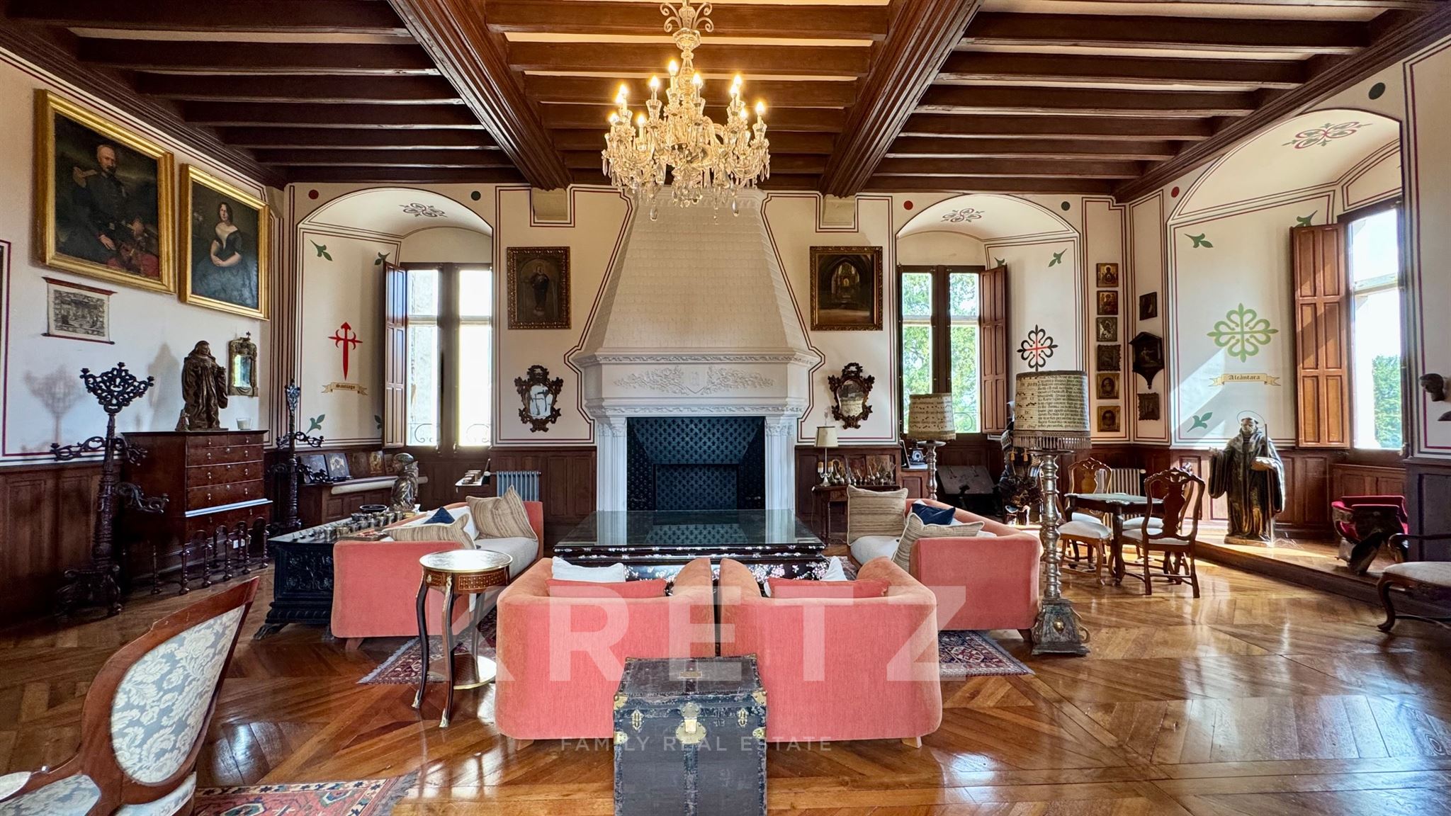 Château classé Monument Historique au cœur du Berry – 1 460 m² – 2,35 ha