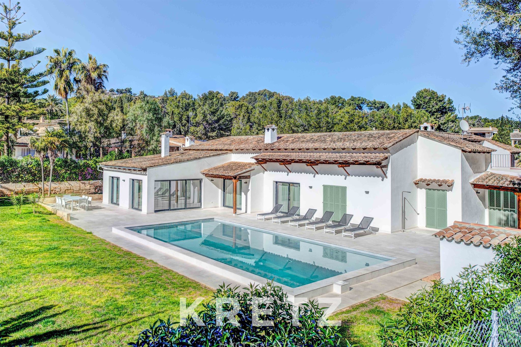 Contemporary villa renovated with exceptional views of Son Vida golf course, Palma de Mallorca