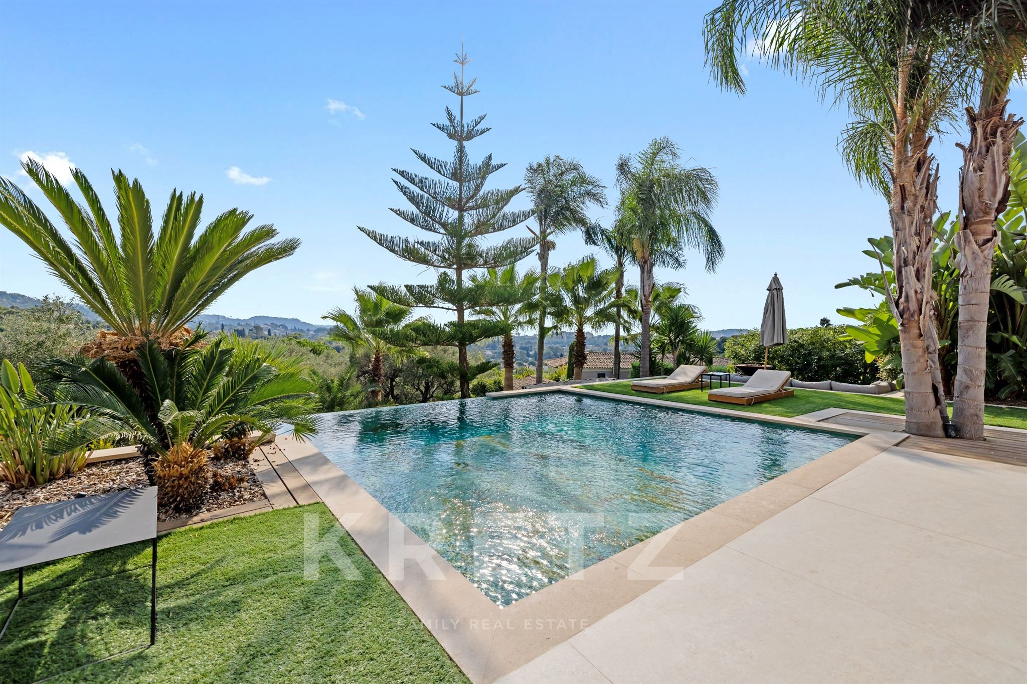 Mougins – Contemporary Villa