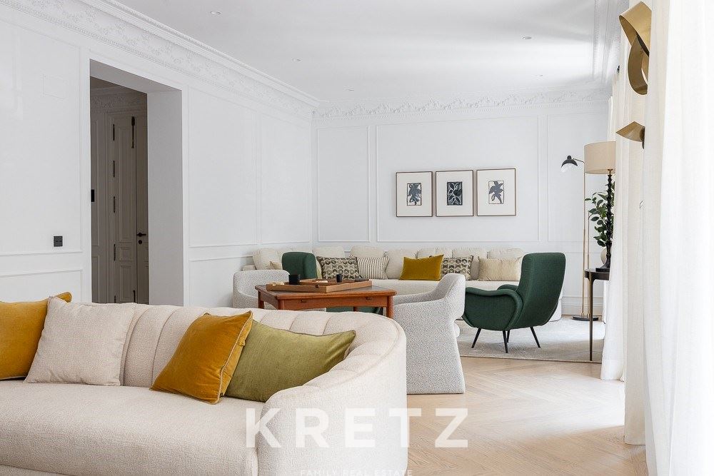 Exclusive Stately Residence with Large Private Terrace in Recoletos