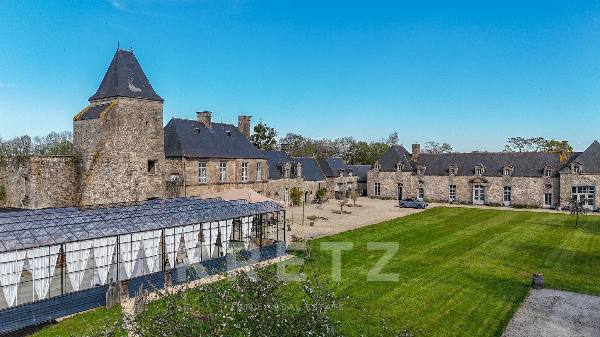 Château Renaissance & Domaine Privé d’Exception — Une destination unique en France