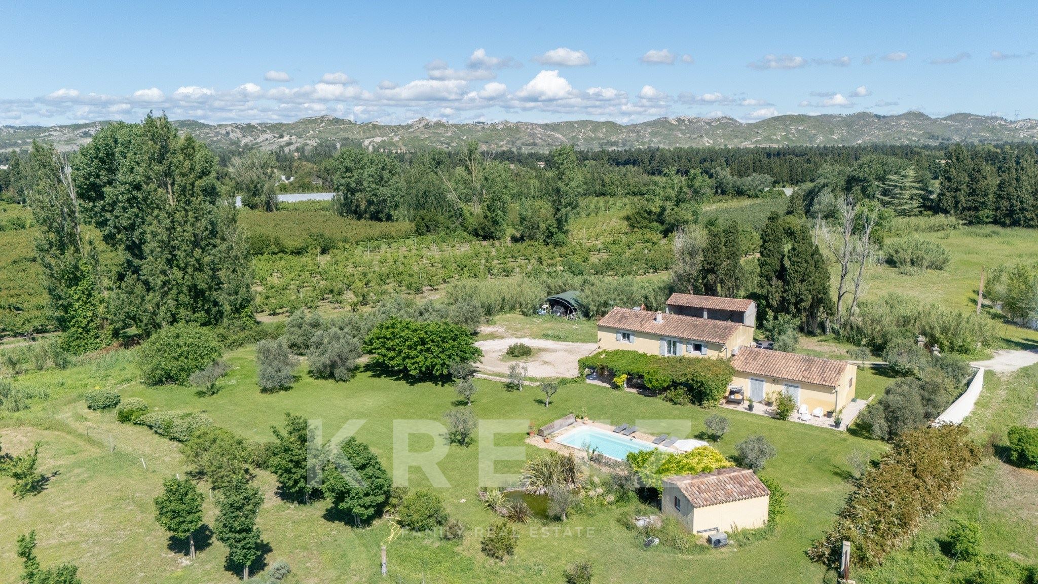 Proche Saint-Remy-de-Provence - Propriété Provençale -  5 chambres - Piscine Chauffée