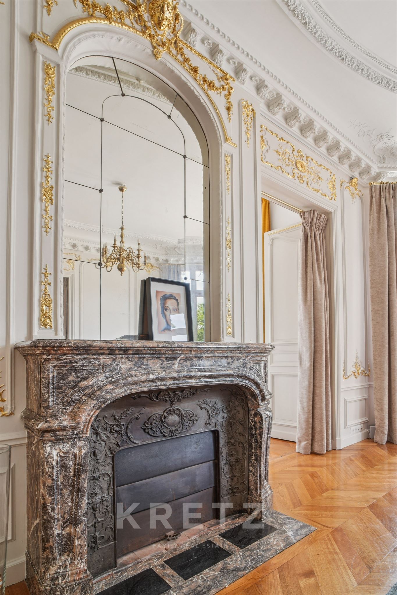 Castle • Le Vésinet • 18 Rooms • 12 Bedrooms