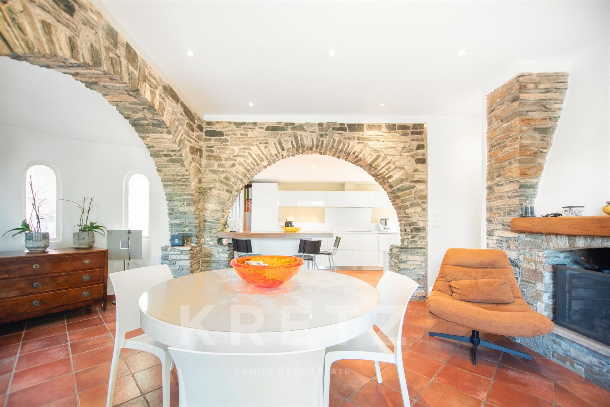 Charming villa, 190 m² – 3,000 m² plot – Swimming pool