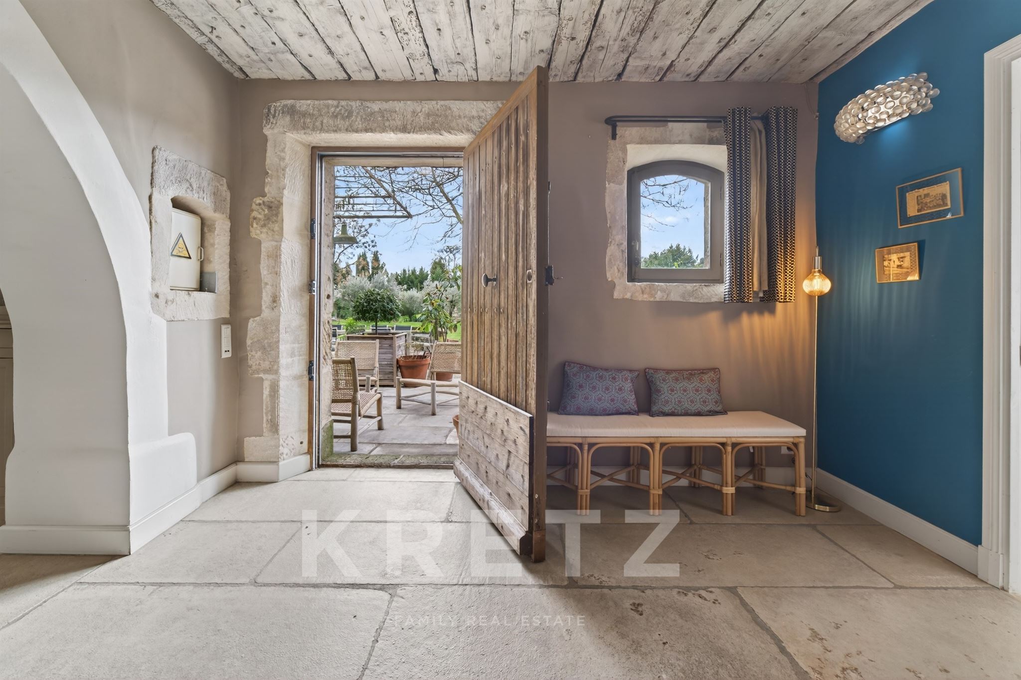 Authentic Provençal Mas with Timeless Charm