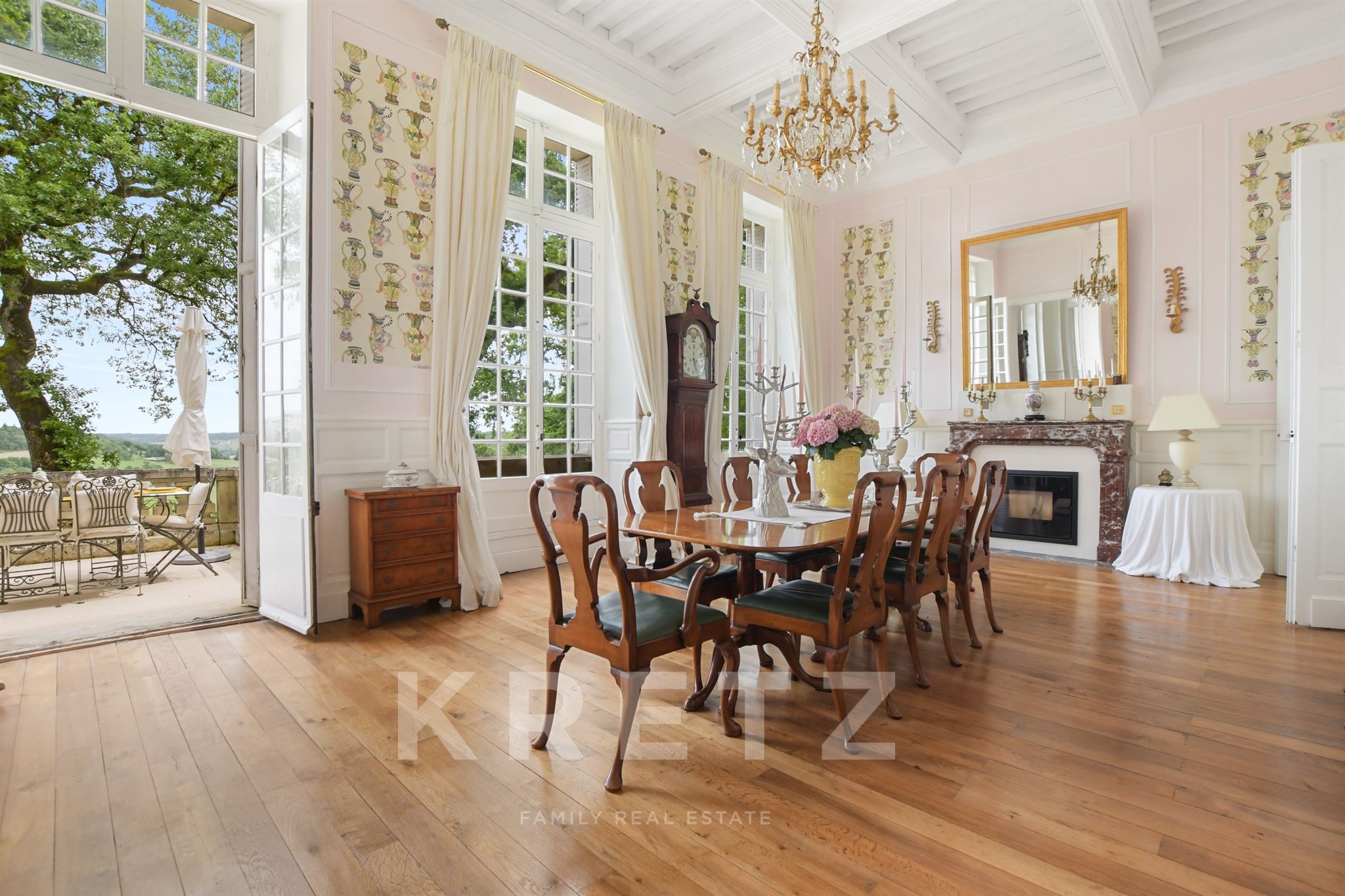 Exclusive - Cahors - Remarkably restored early 19th-century chateau