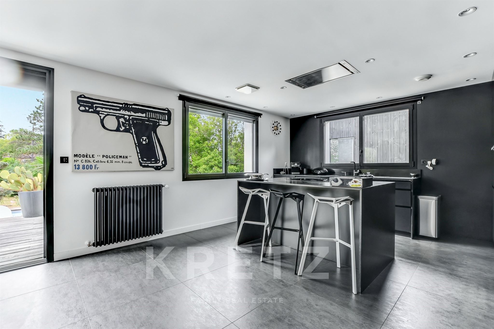 EXCLUSIVITE ! CONTEMPORAINE AU LAC DE SAINT-FERRÉOL