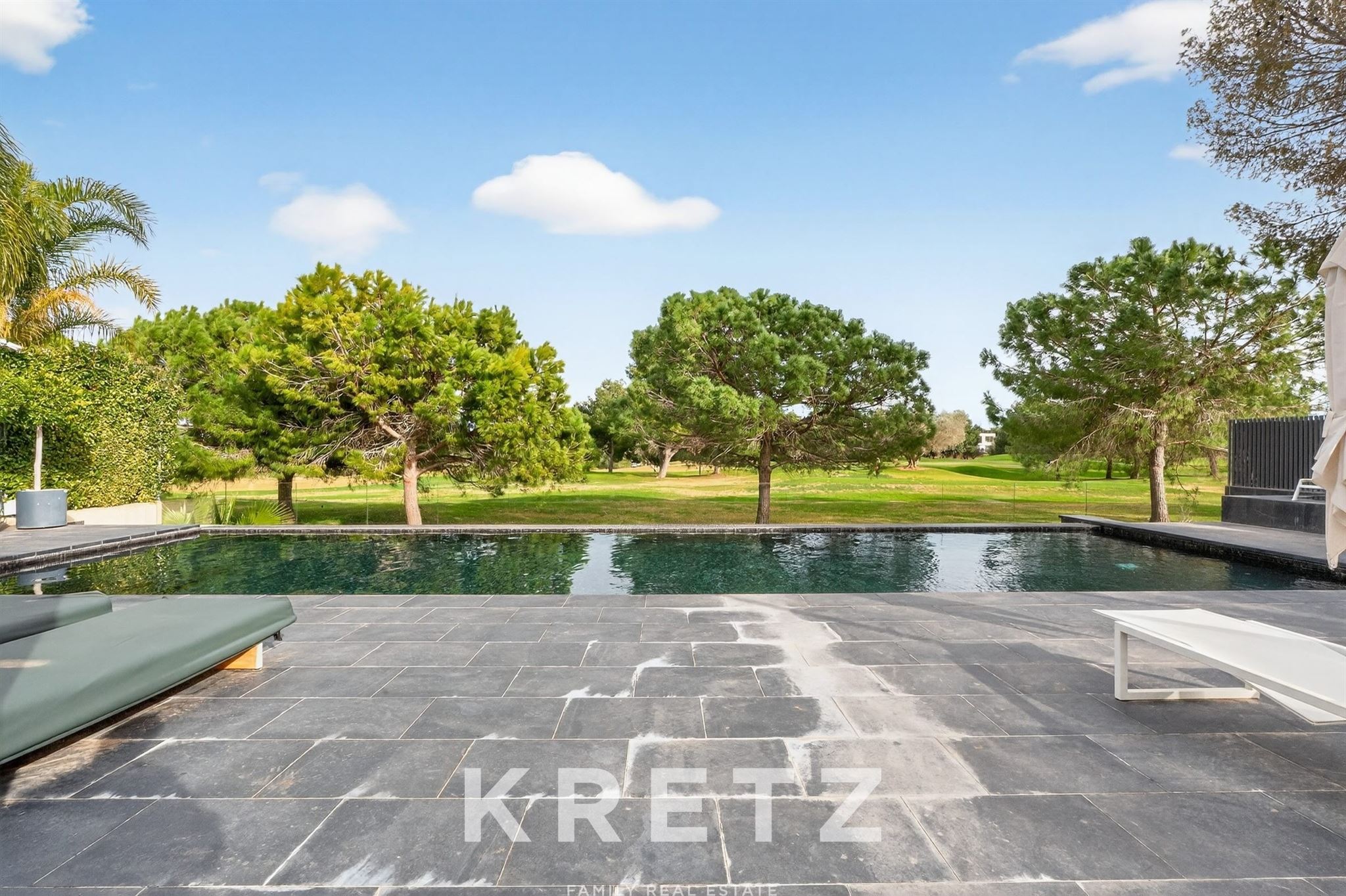 Spectacular designer villa on the golf course front line