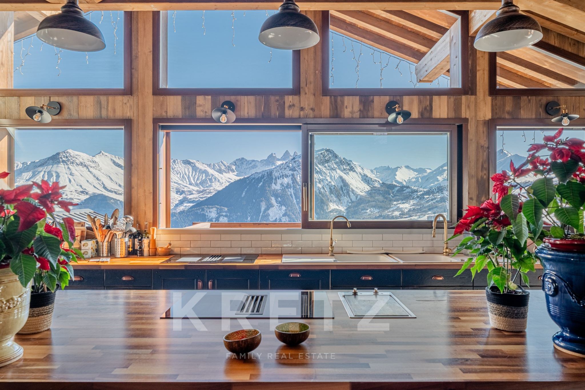 La Toussuire - 1800m Altitude : Grand Standing 629sqm Chalet - Sleeps 24
