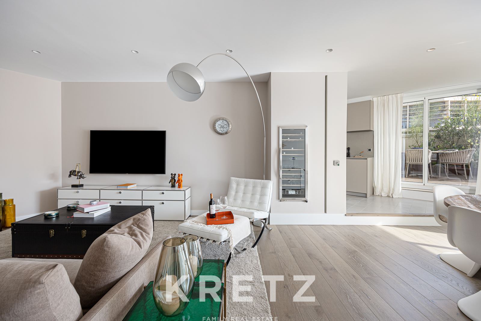 Penthouse with large terrace in Eixample Dreta