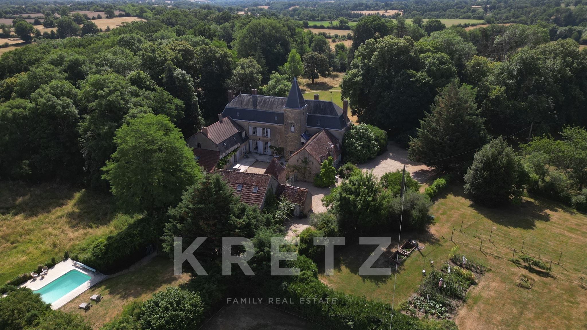Superb Manor in countryside