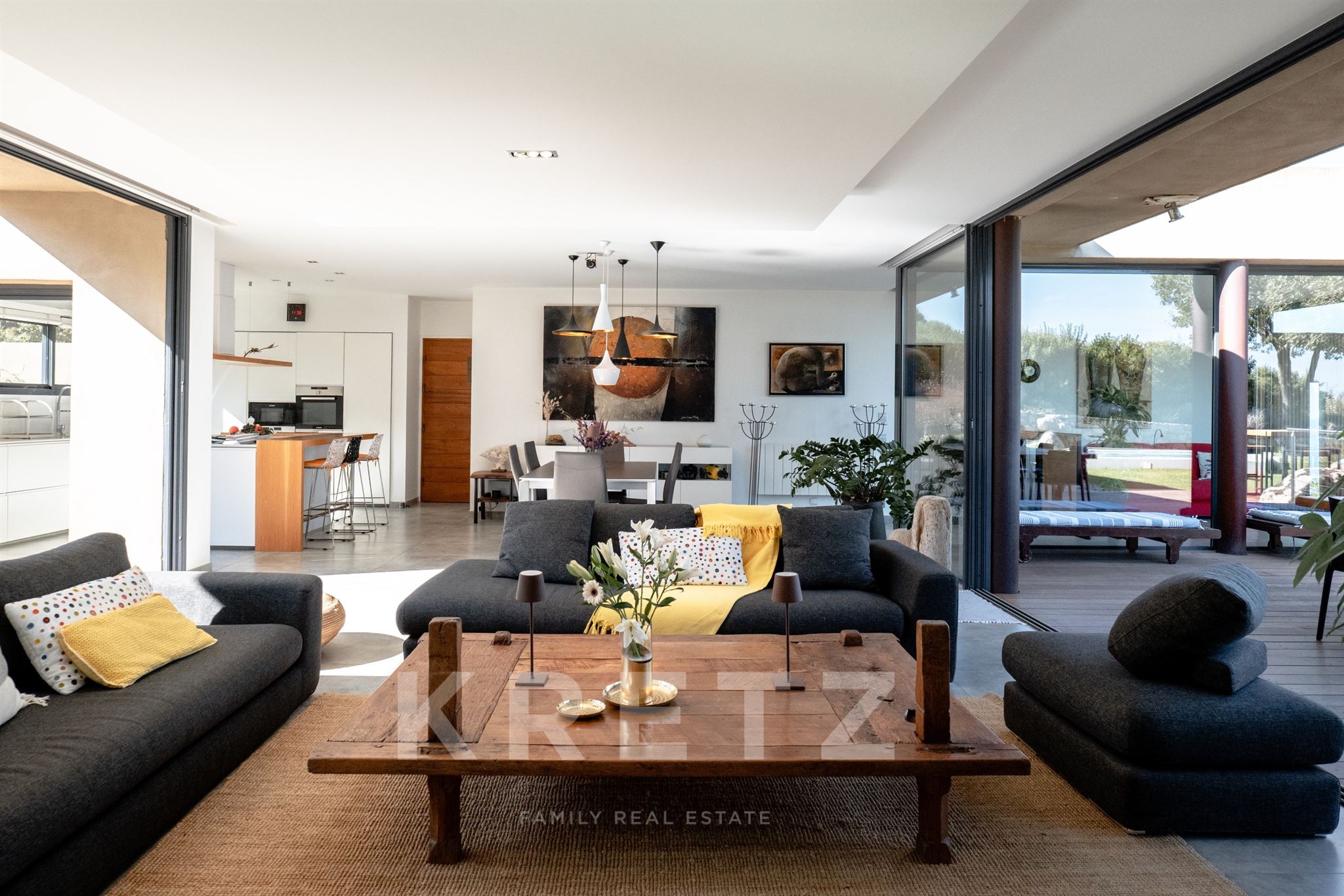 Corbara – Contemporary villa with exceptional sea view