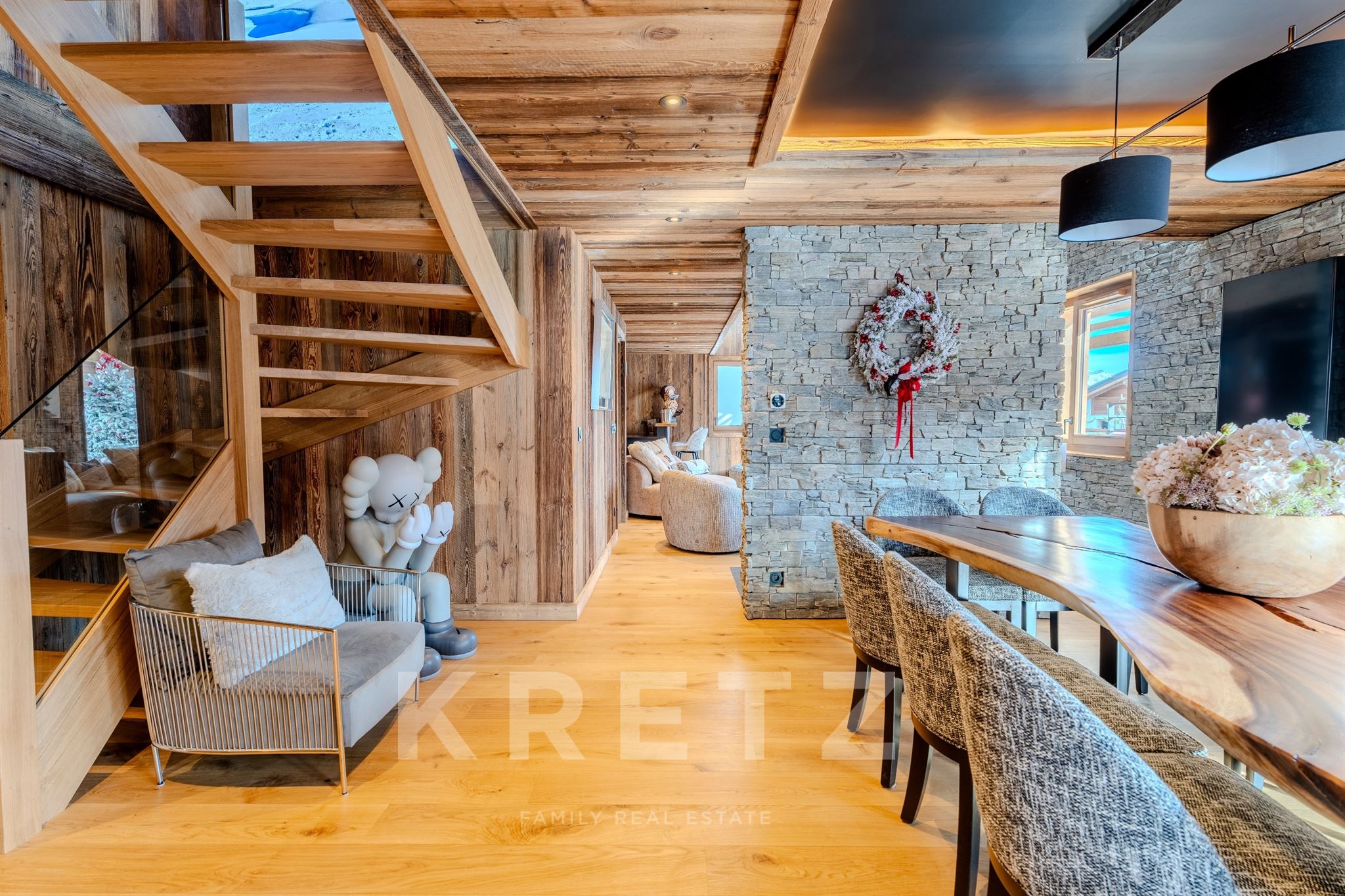 High-end duplex in Megève with Mont Blanc views