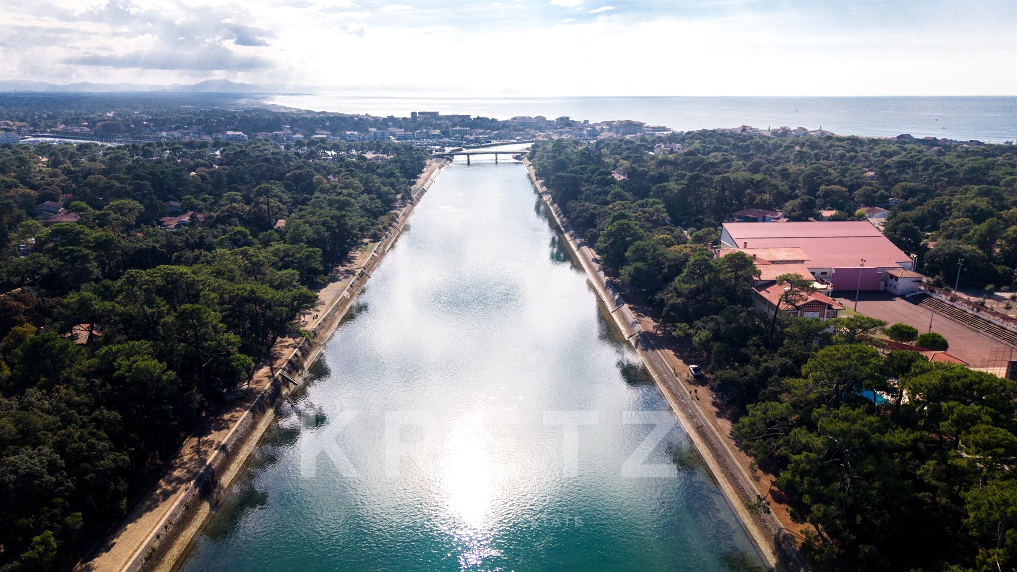 Au cœur d'Hossegor, 153 m² de lumière, de volumes et de vue sur le canal