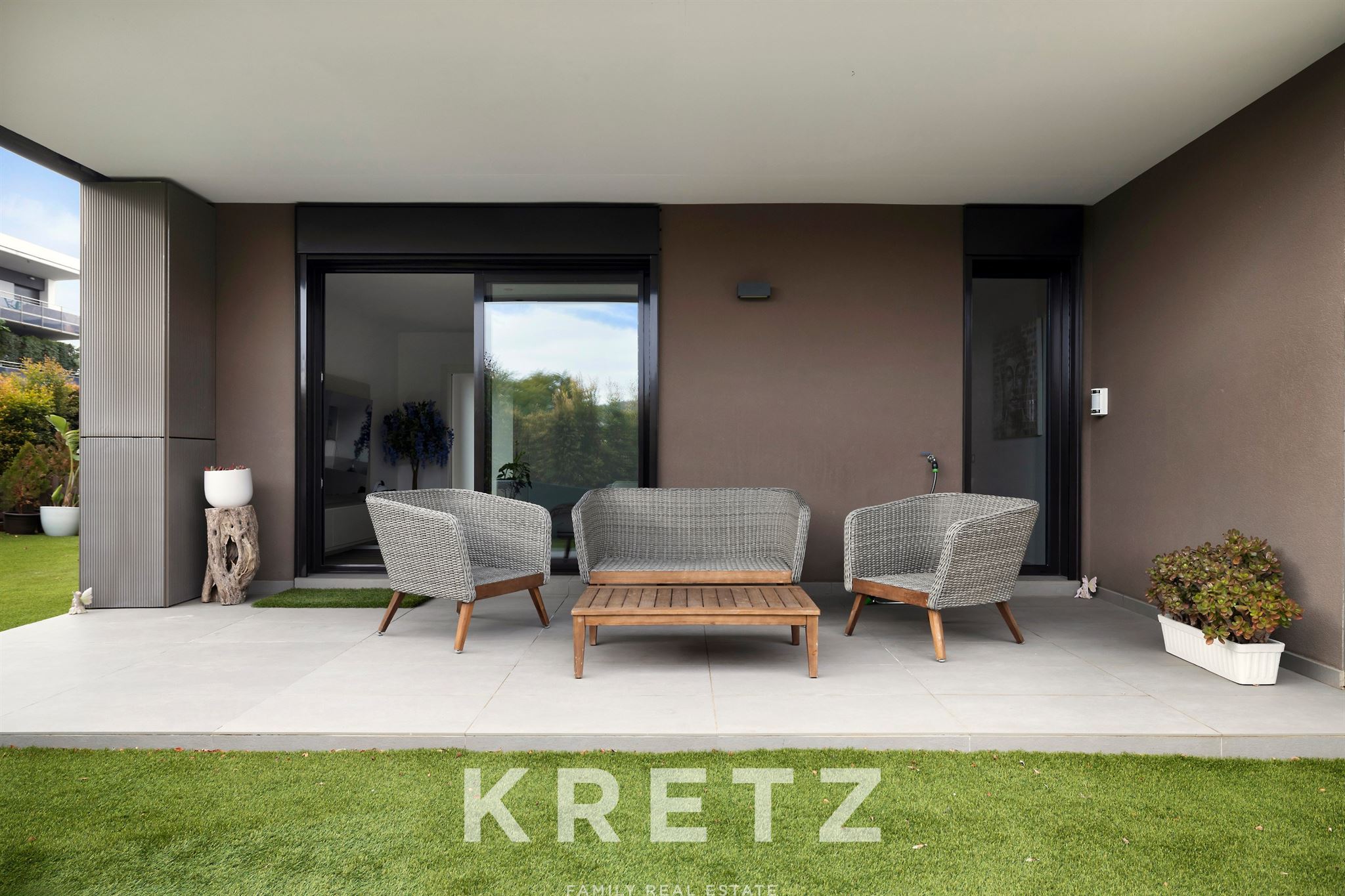 Apartment with Garden in Aiguadolç – Sitges