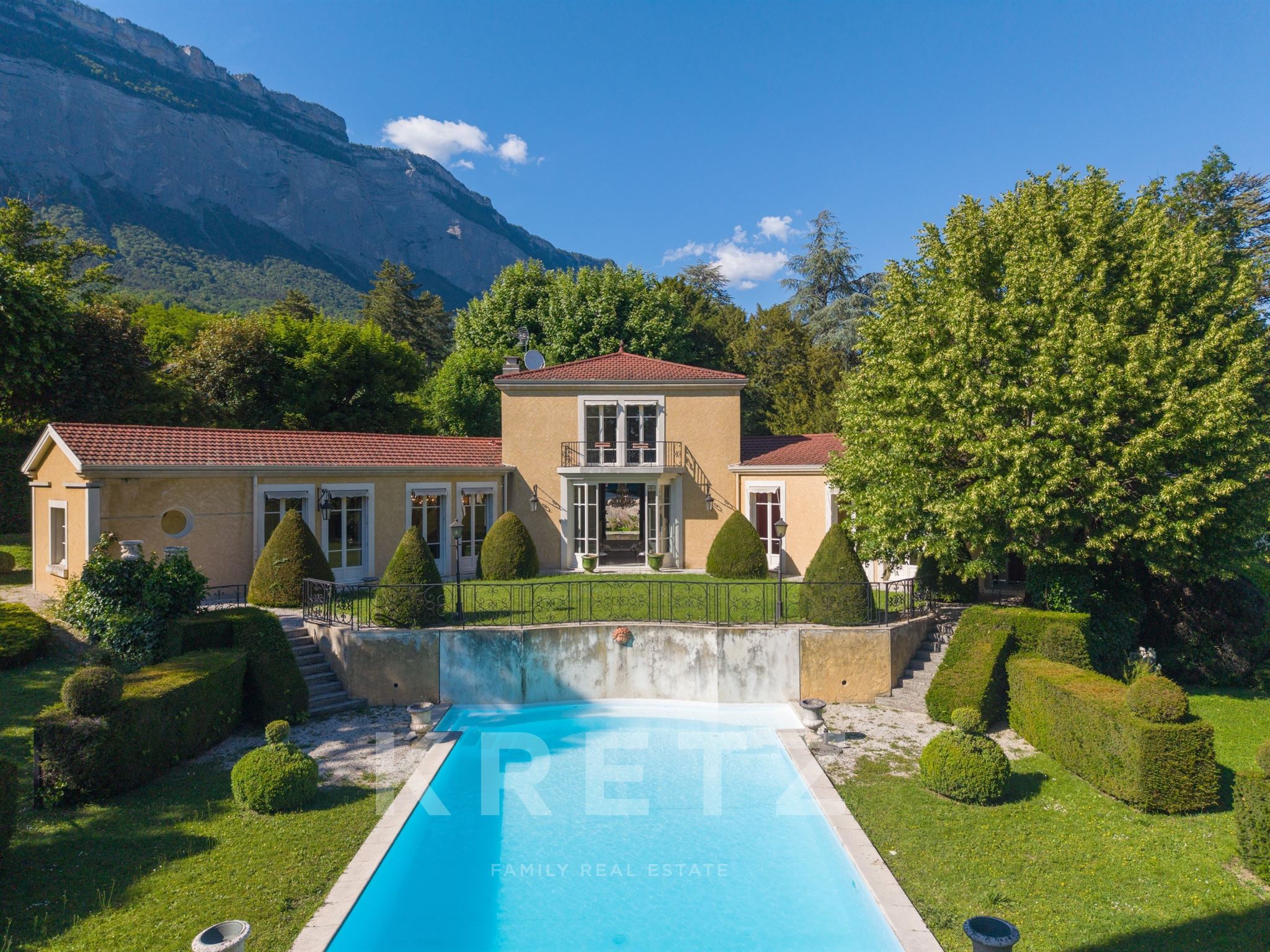 Beautiful House in MEYLAN