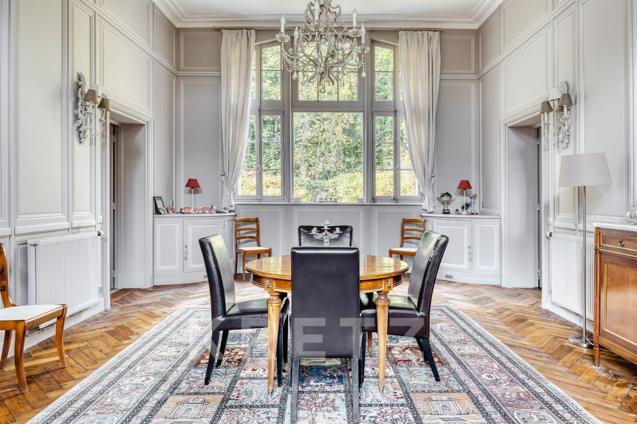 Propriété Familiale au coeur de la foret