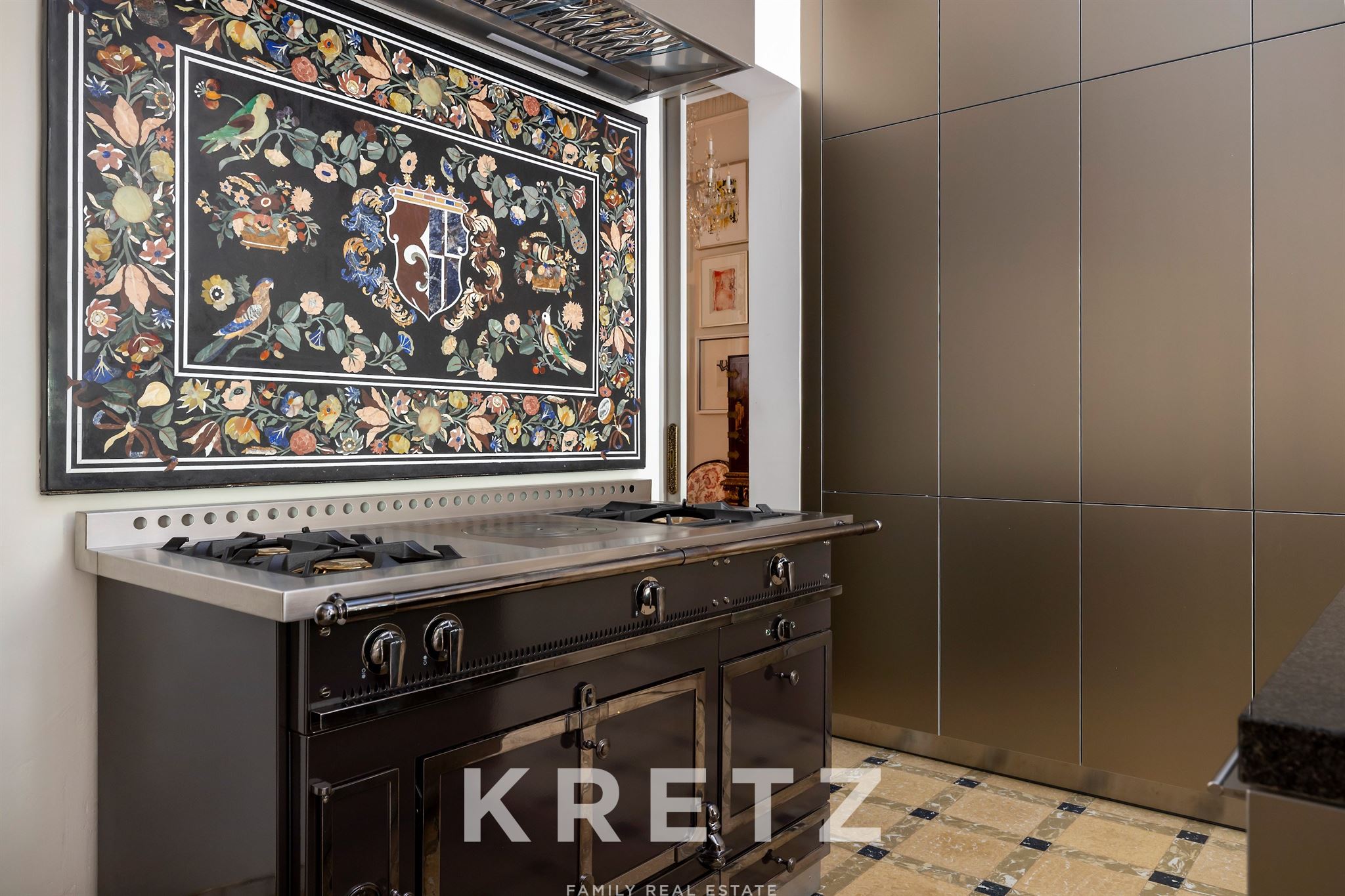 Magnificent property on Diagonal Avenue