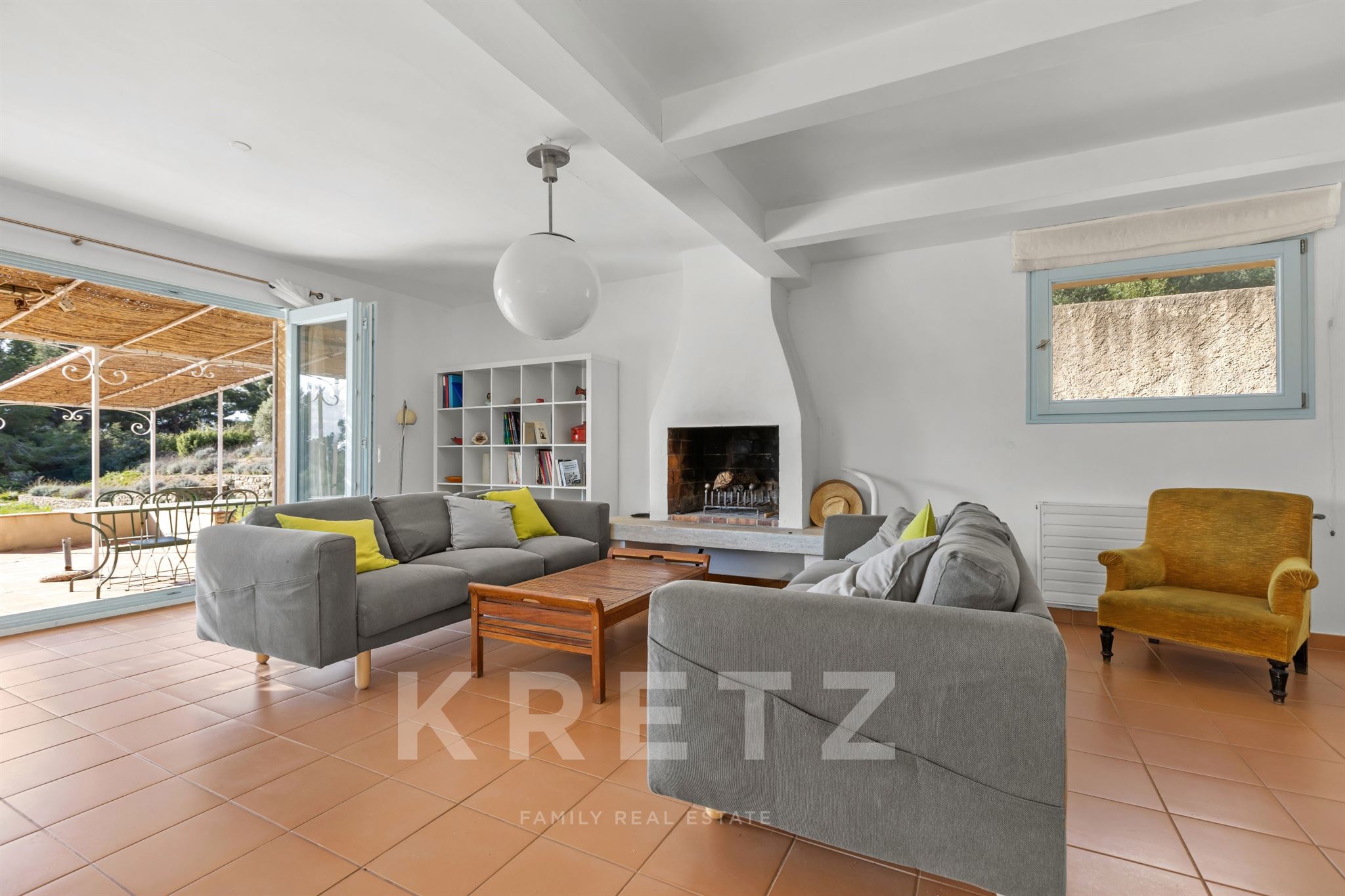 PROPRIETE FRONT DE MER