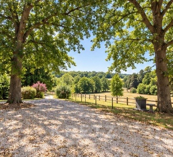 Maison de maître du XIXᵉ siècle – 450 m² – Parc de 2,8 ha – Piscines & étangs – Cadalen