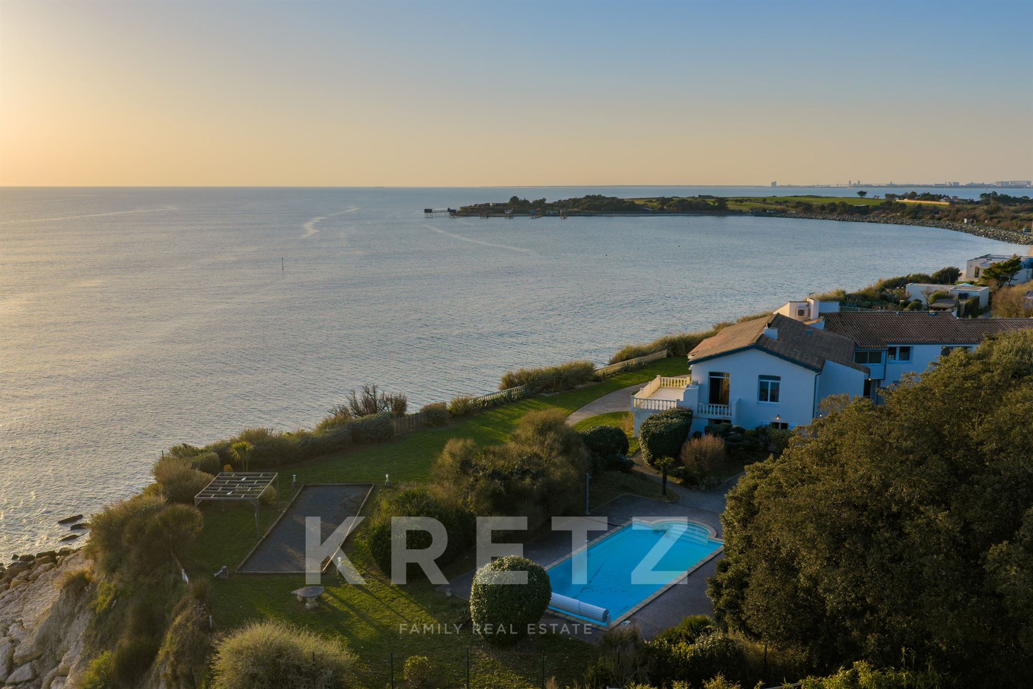 Exclusive – Angoulins, just 10 minutes from La Rochelle.