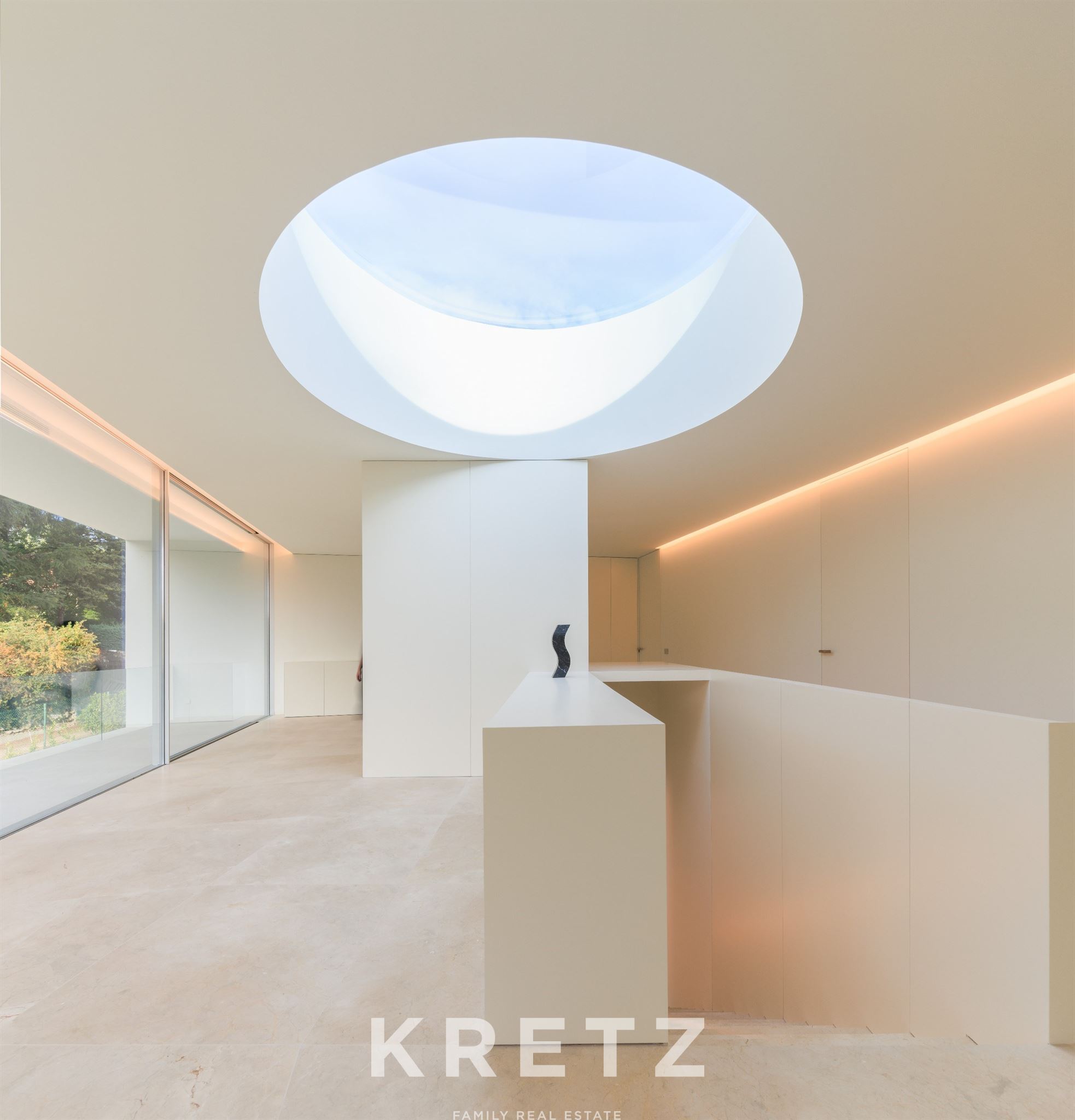 Contemporary Residence Overlooking the Real Club de La Moraleja
