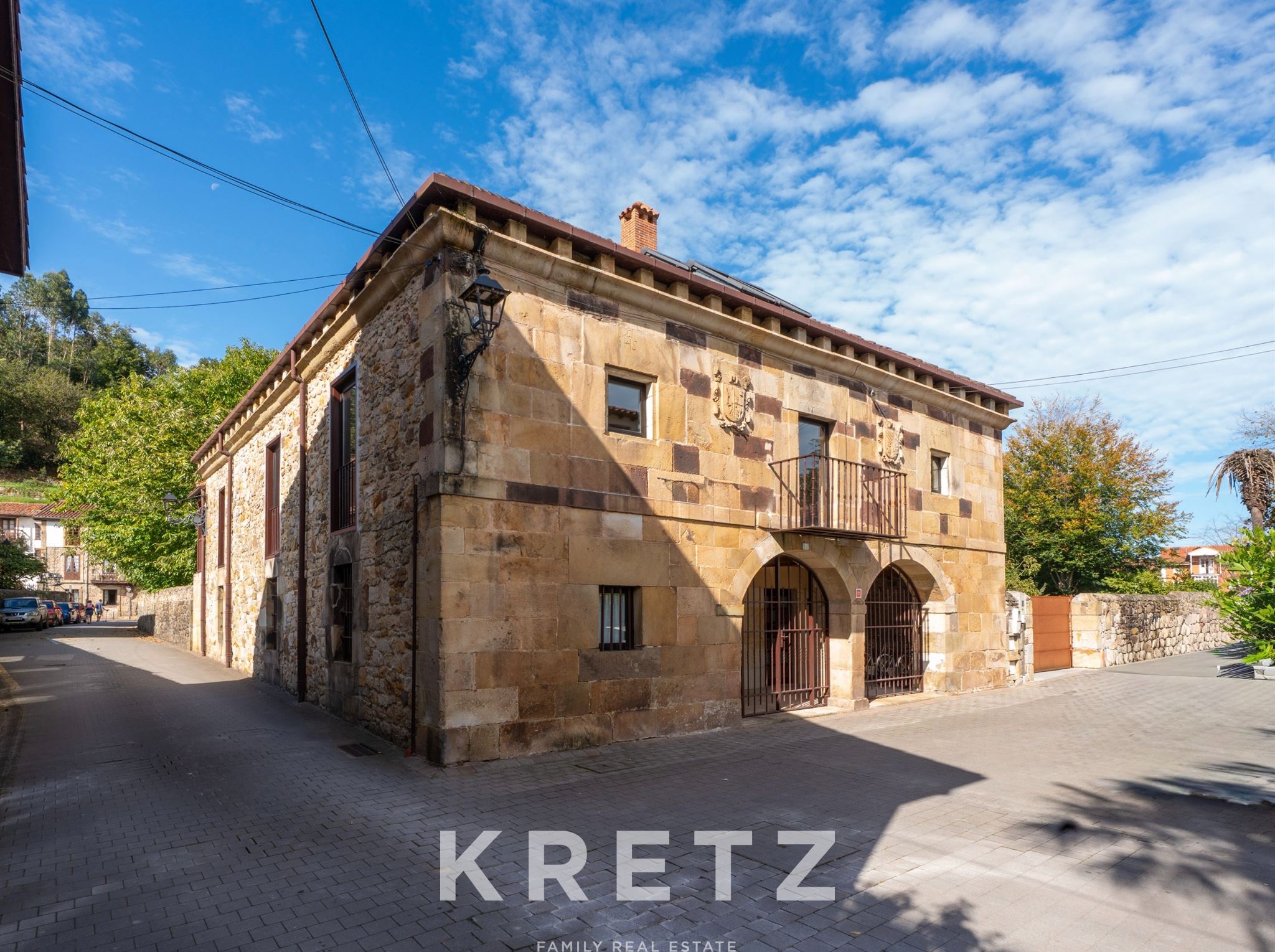 Restored historic manor house in the heart of Liérganes
