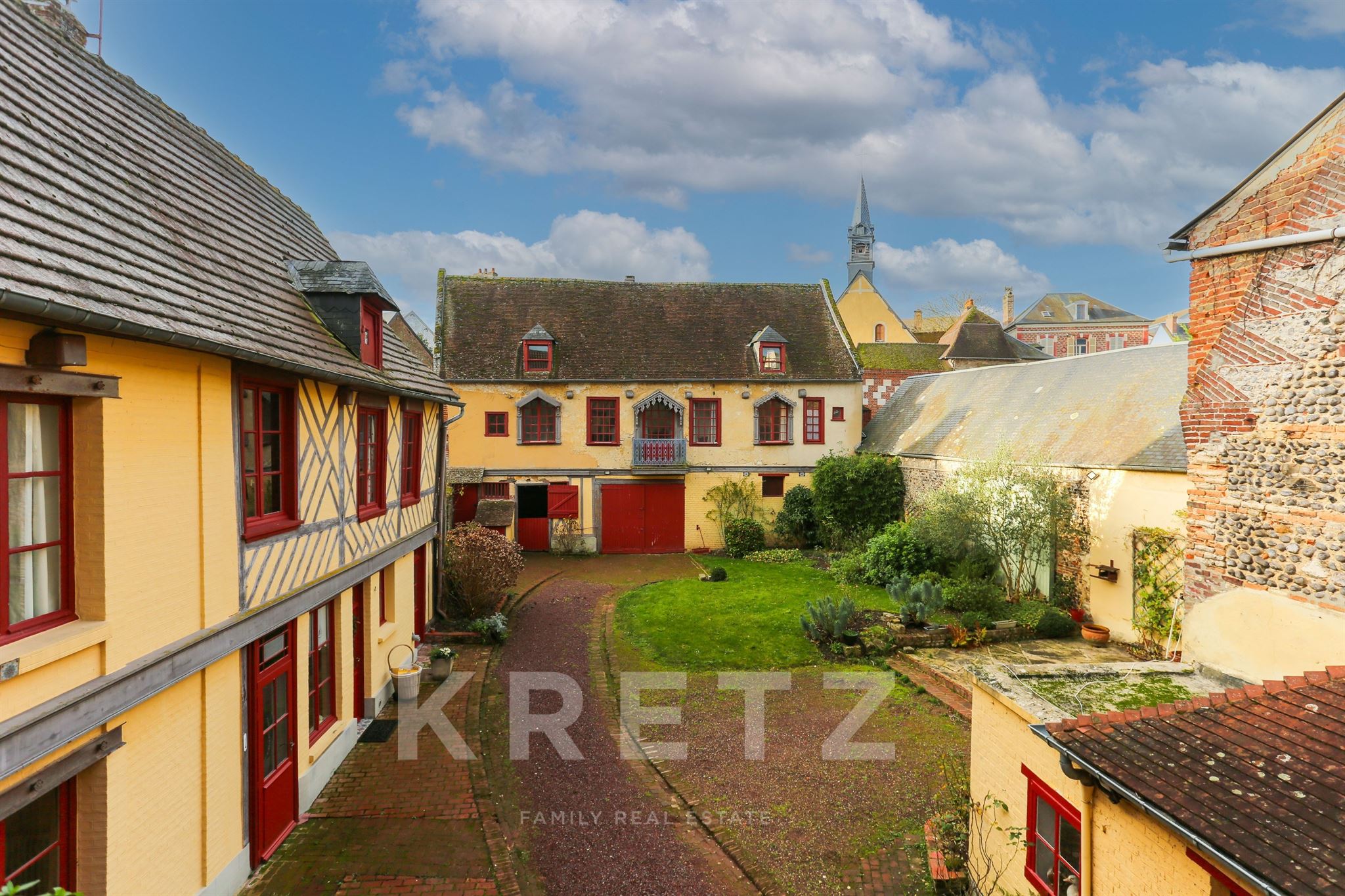 Historic City Residence in Saint Valery