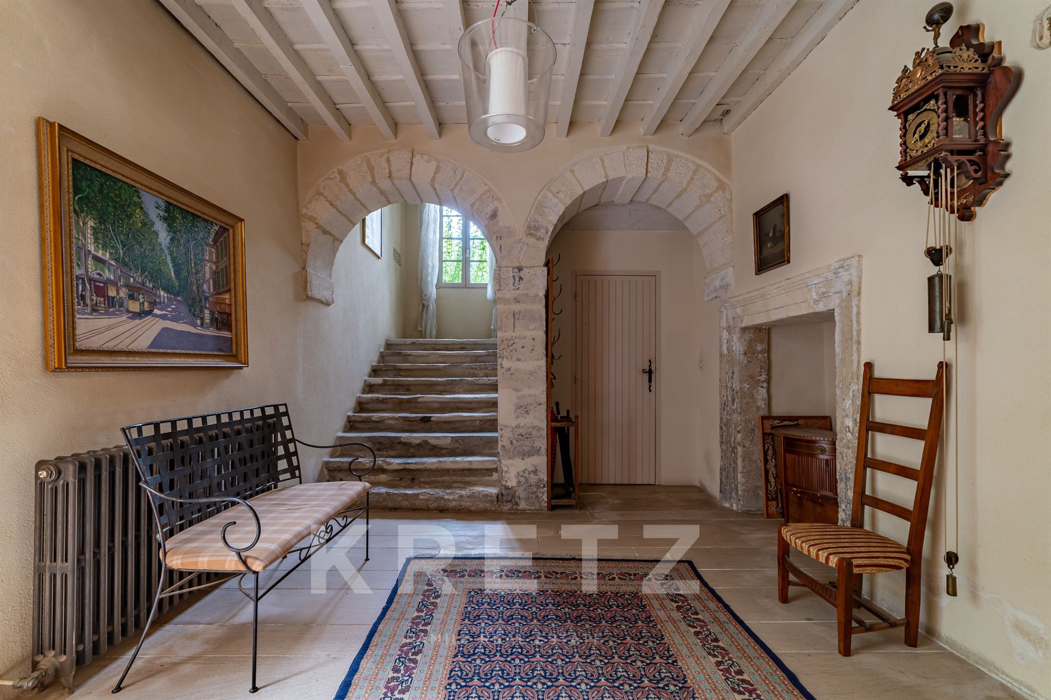 Exceptional 14th-century property in the heart of Avignon.