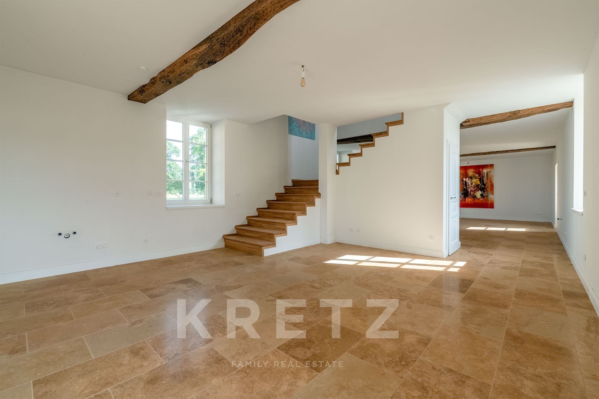150 sqm duplex with private terrace in the château’s longère